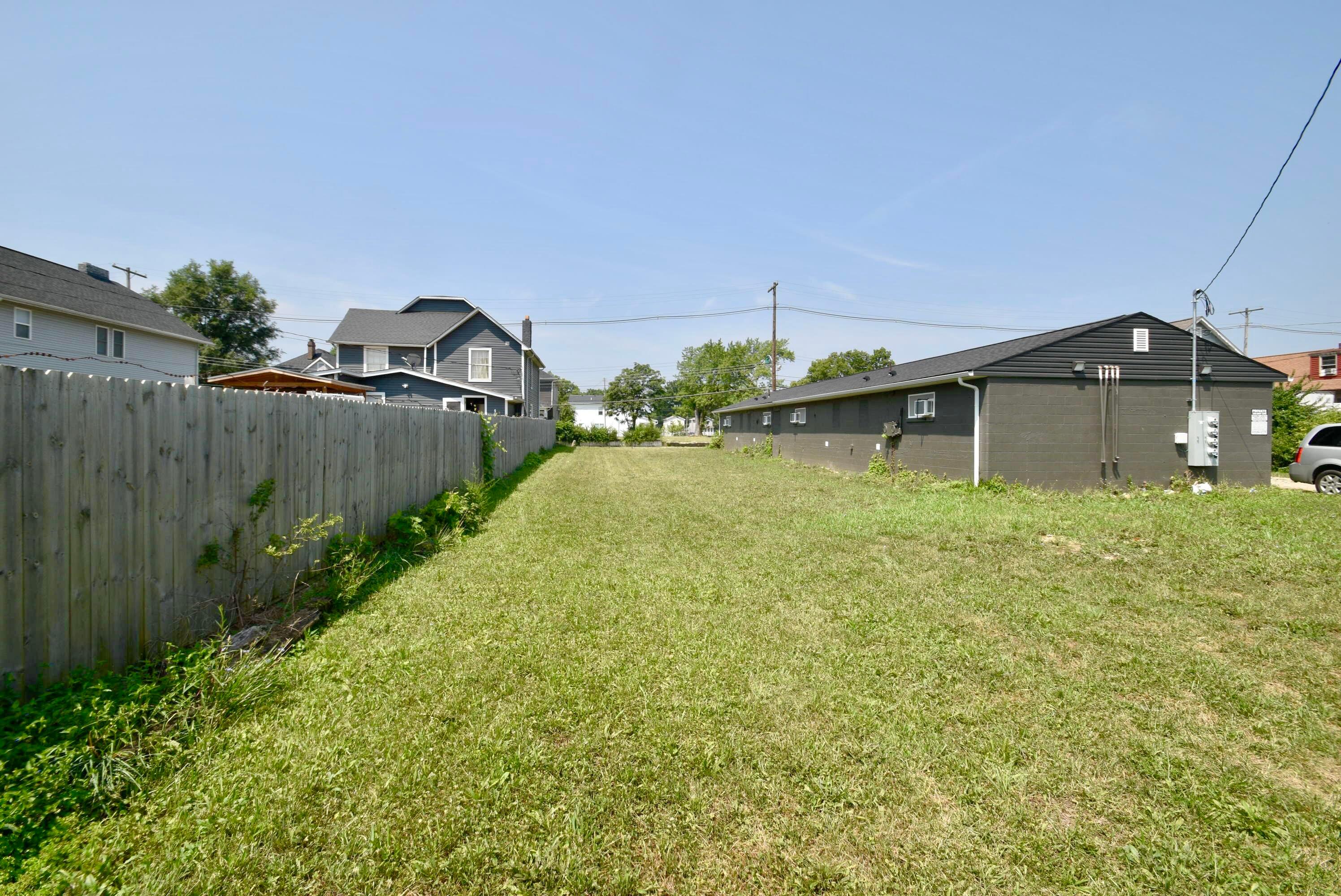 170 N Central Avenue Property Photo 2
