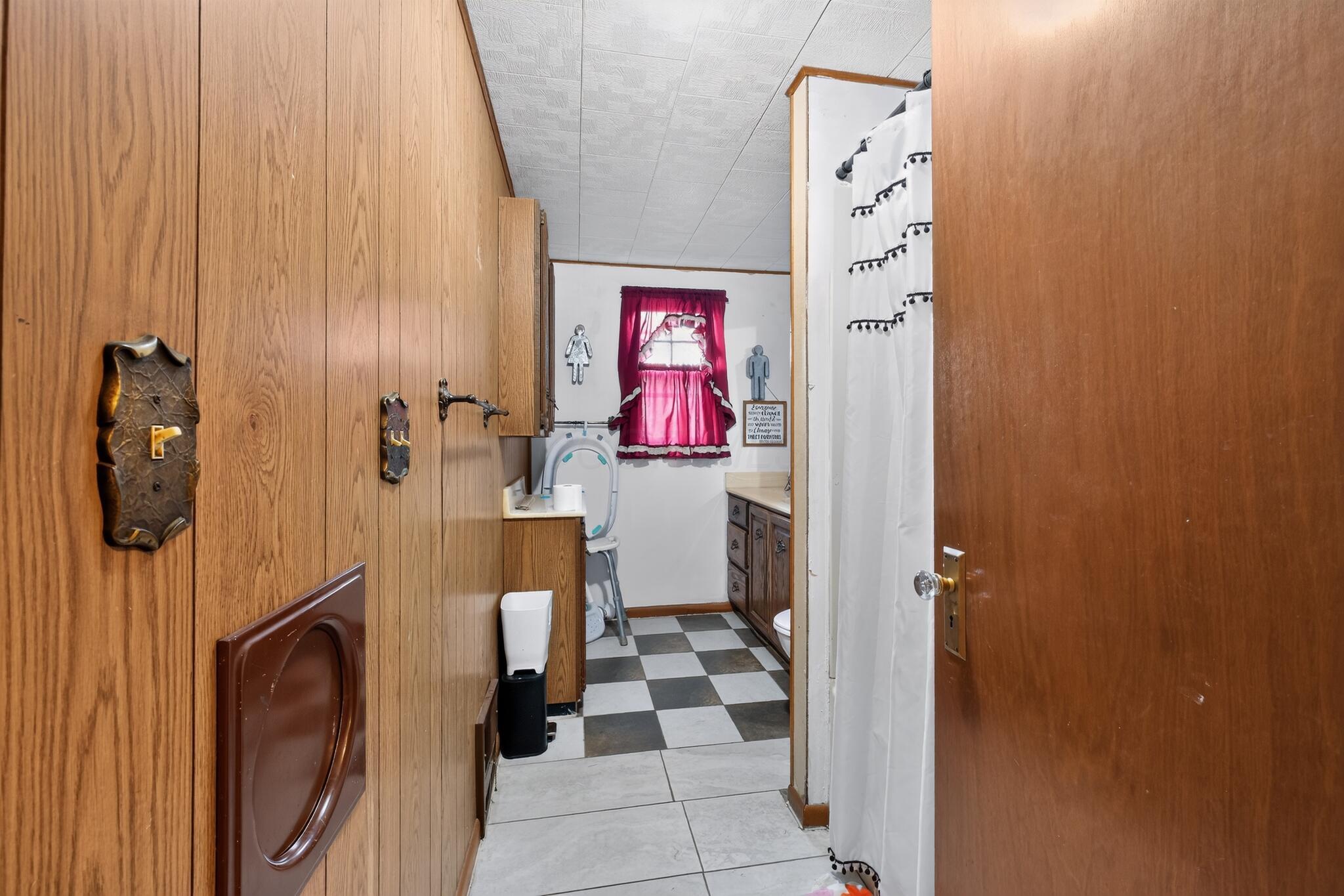 10 Oak Street Property Photo 20