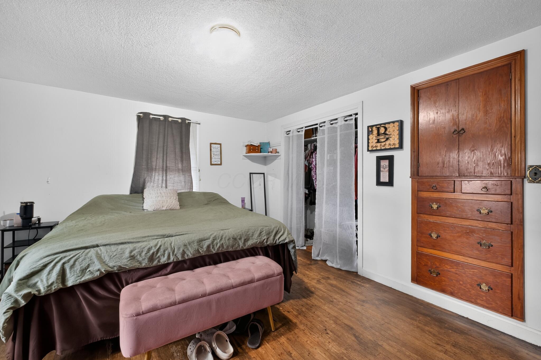 10 Oak Street Property Photo 27
