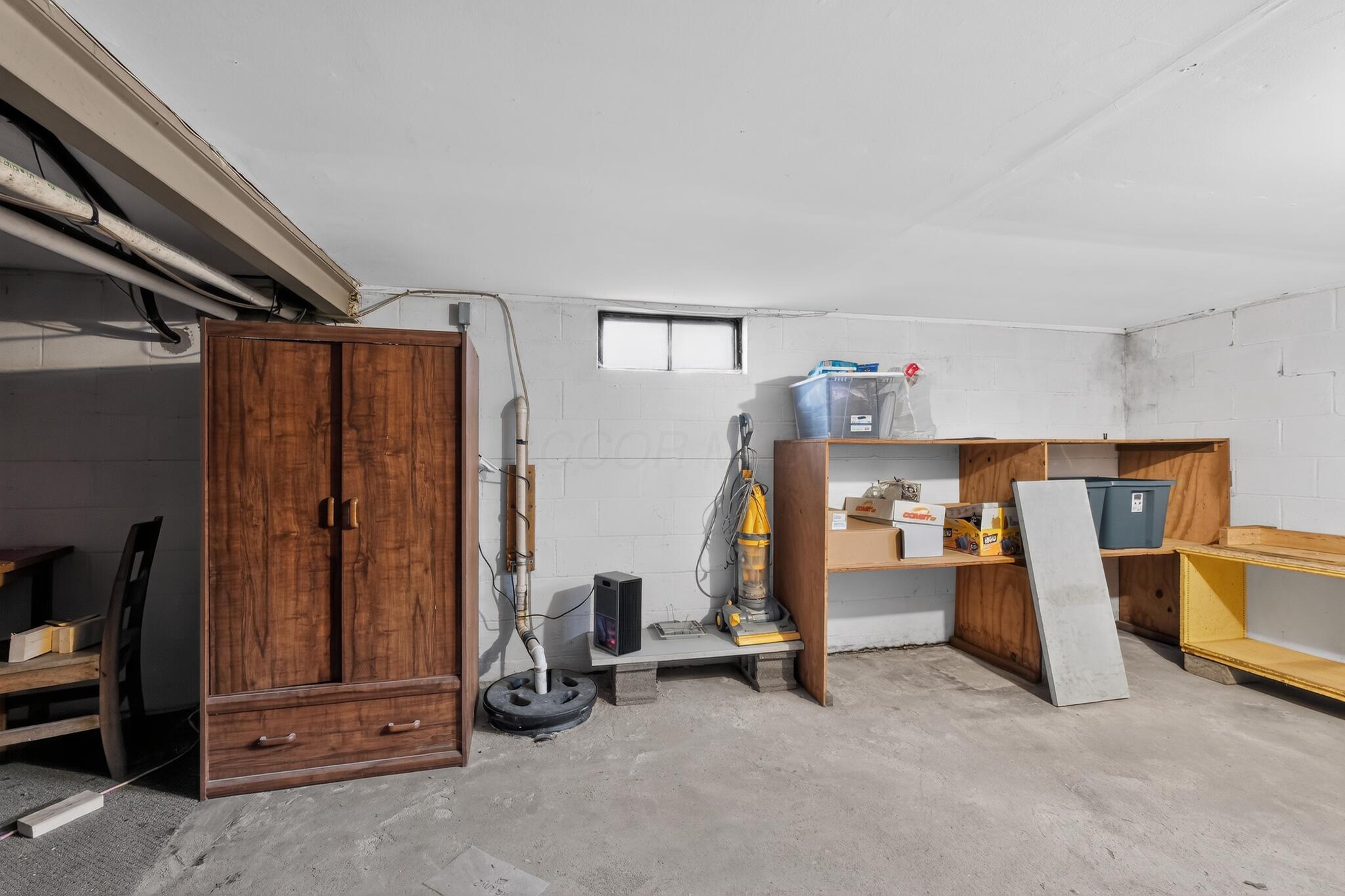 10 Oak Street Property Photo 35