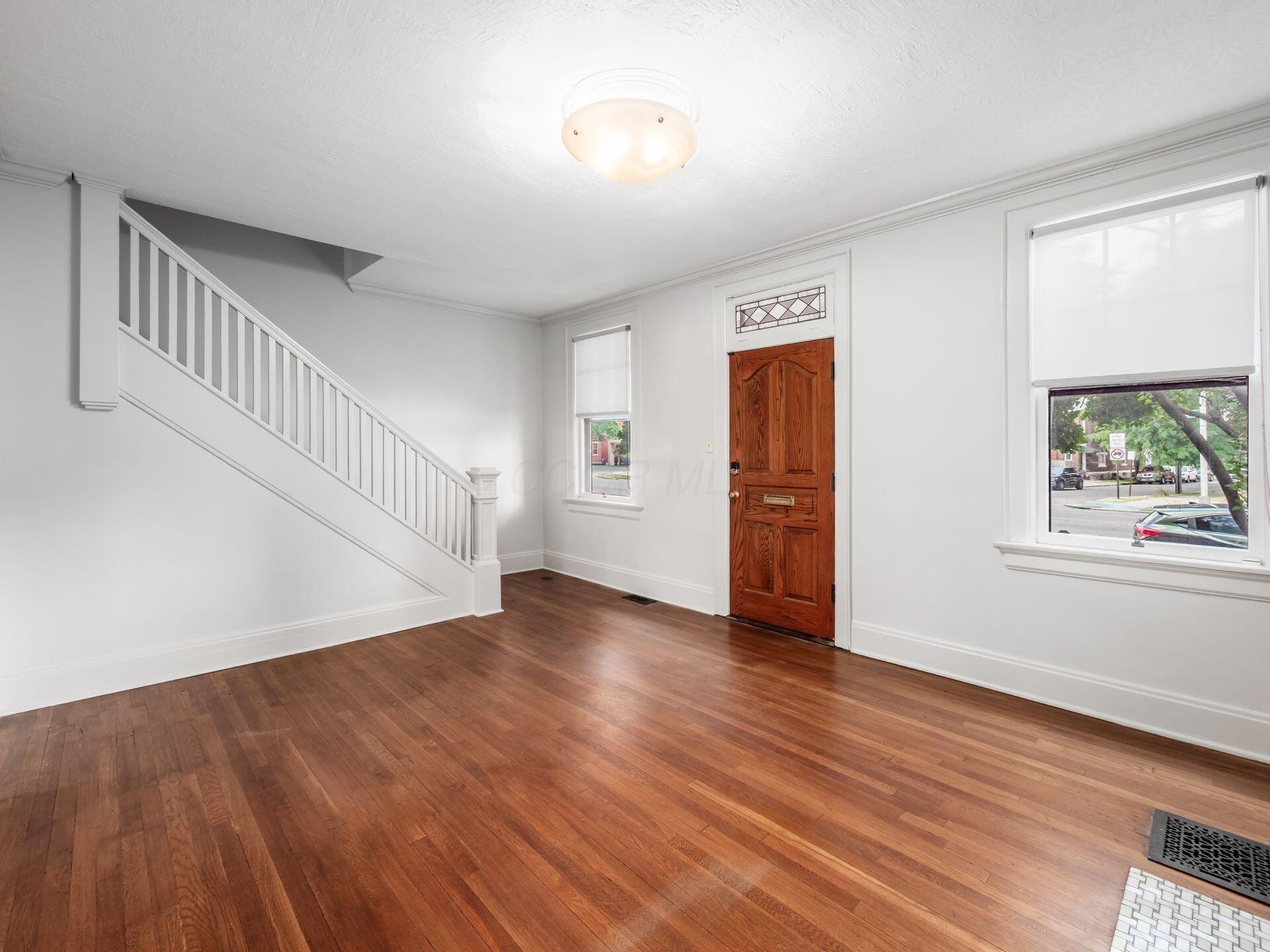 824 S High Street, 3 Property Photo 15