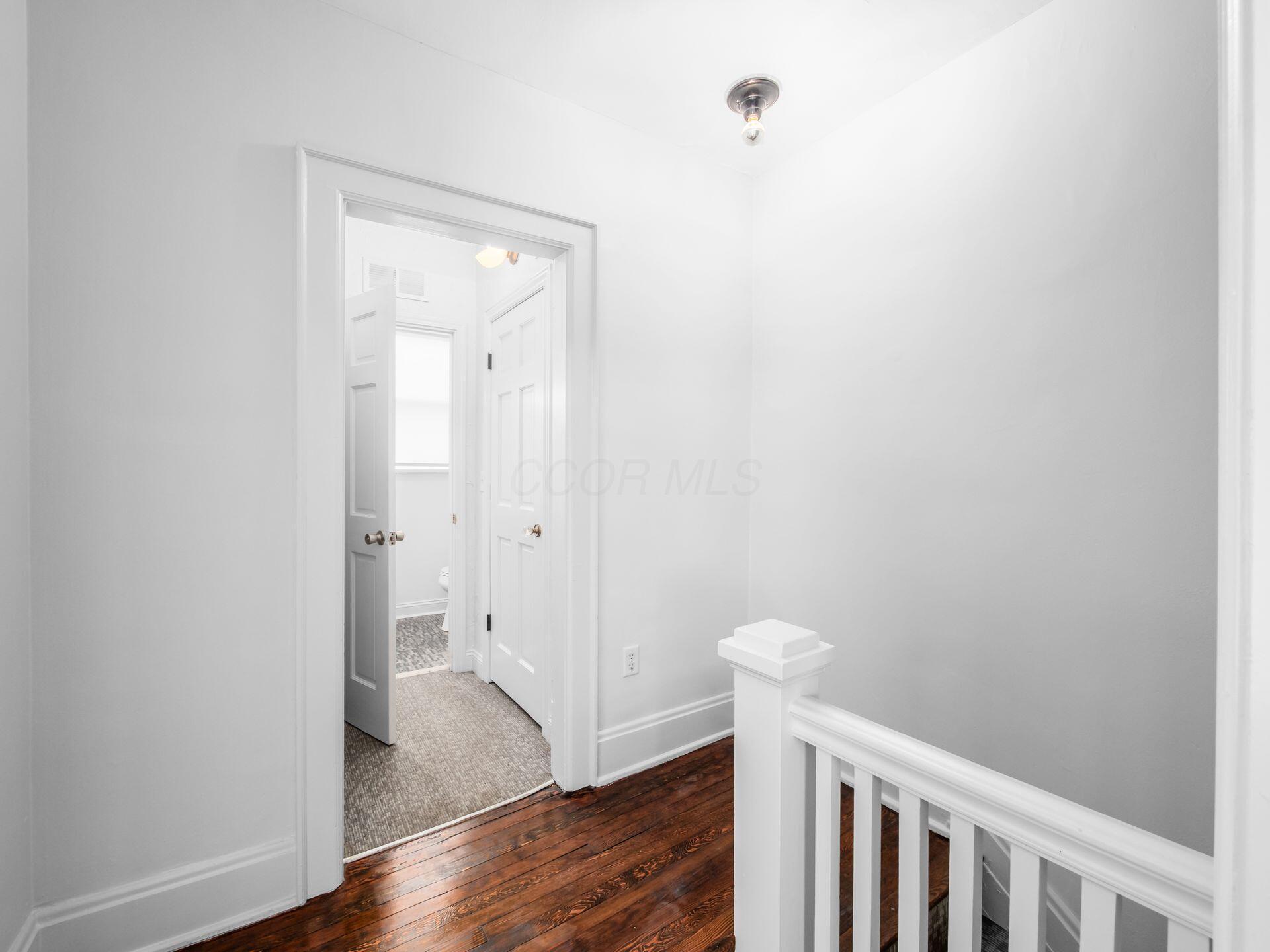 824 S High Street, 3 Property Photo 27