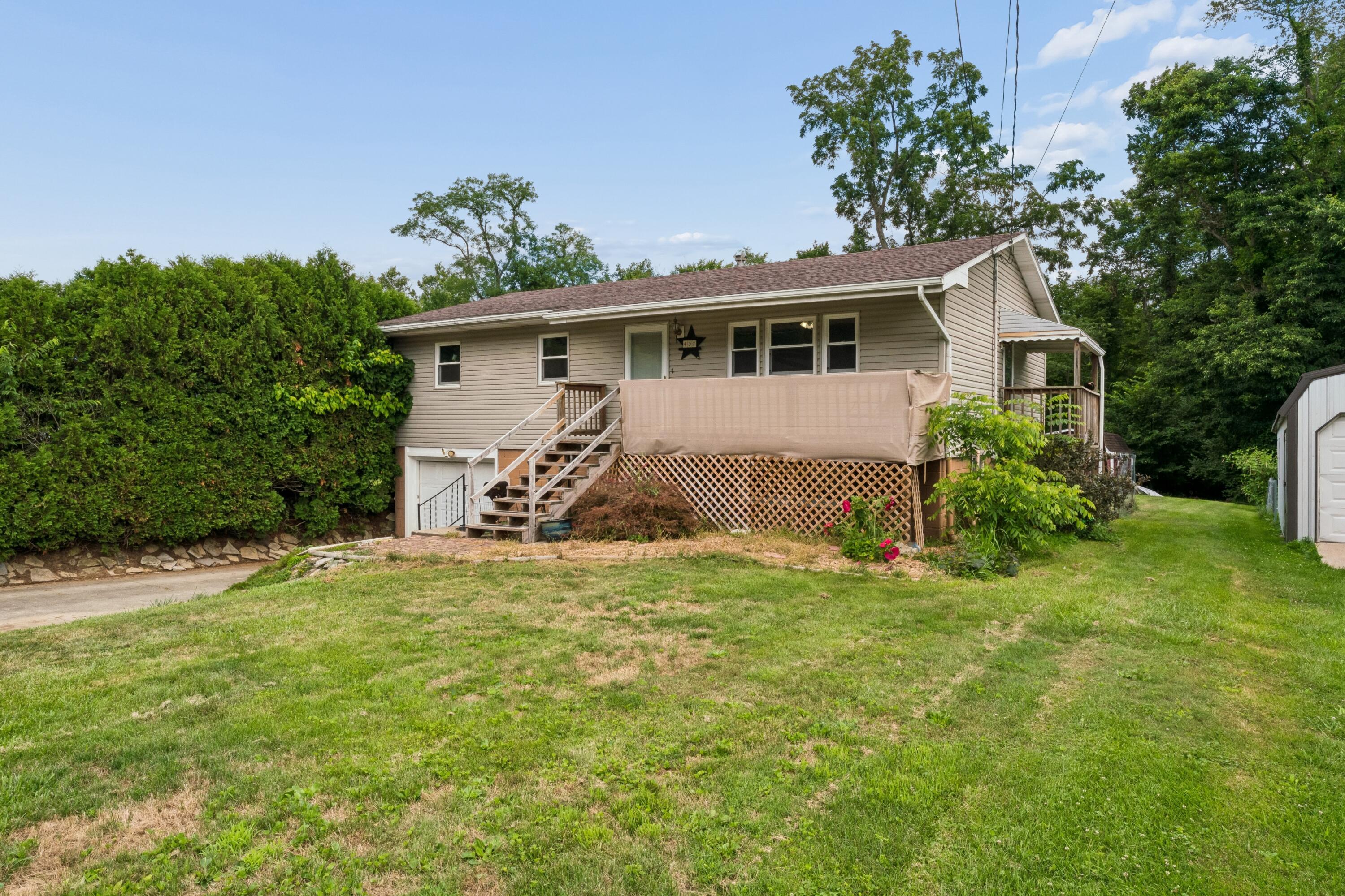 437 Brenda Drive Property Photo 1