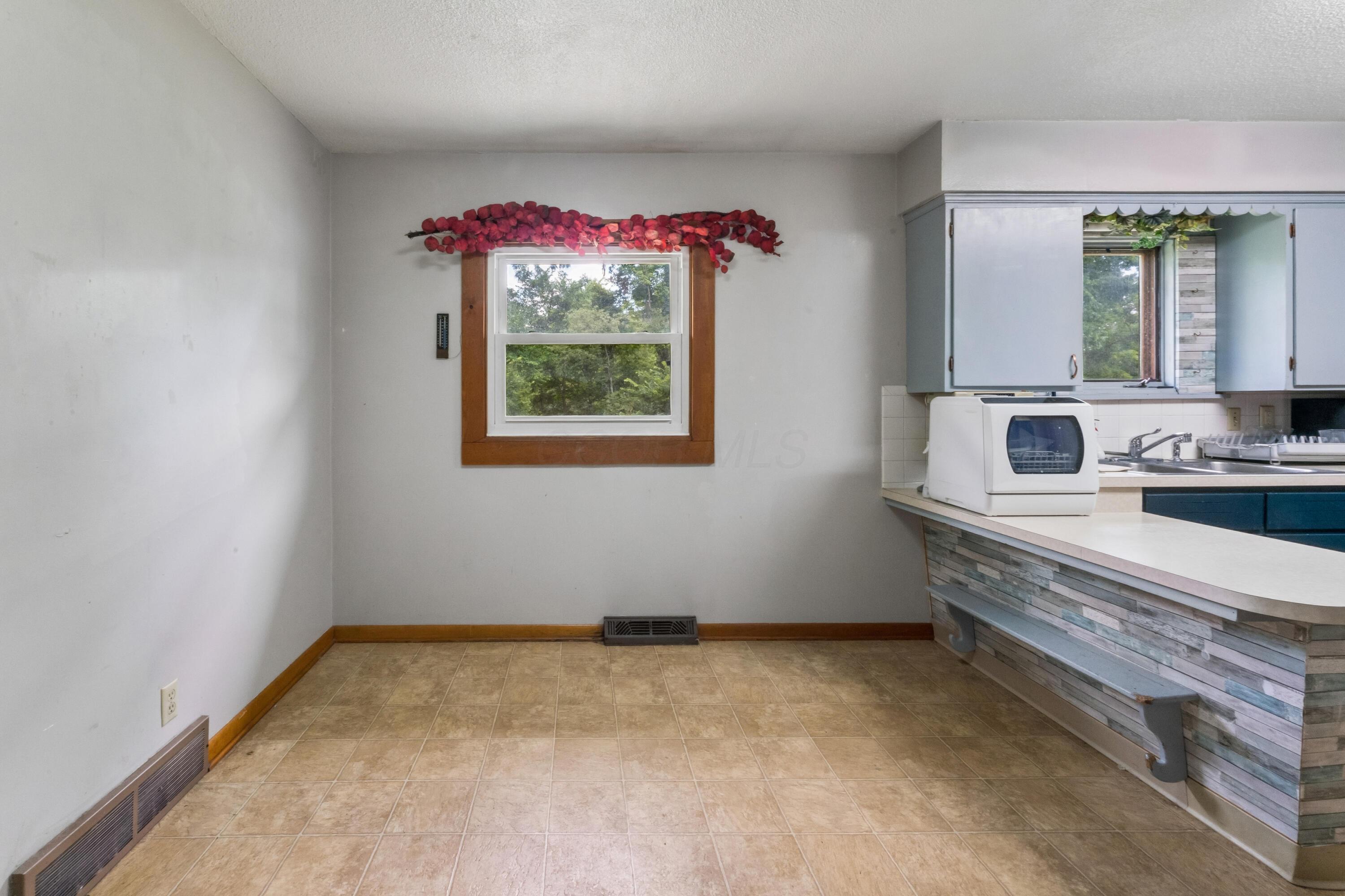 437 Brenda Drive Property Photo 12