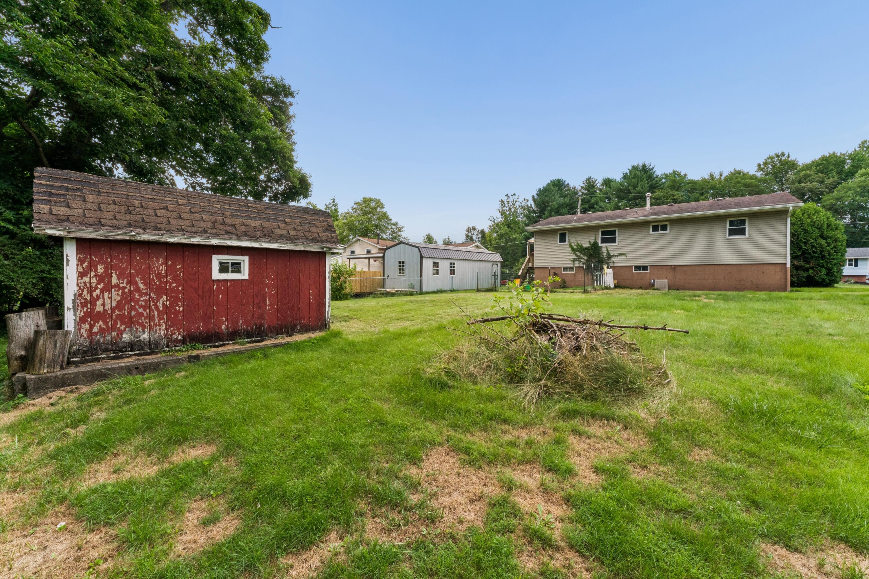 437 Brenda Drive Property Photo 37