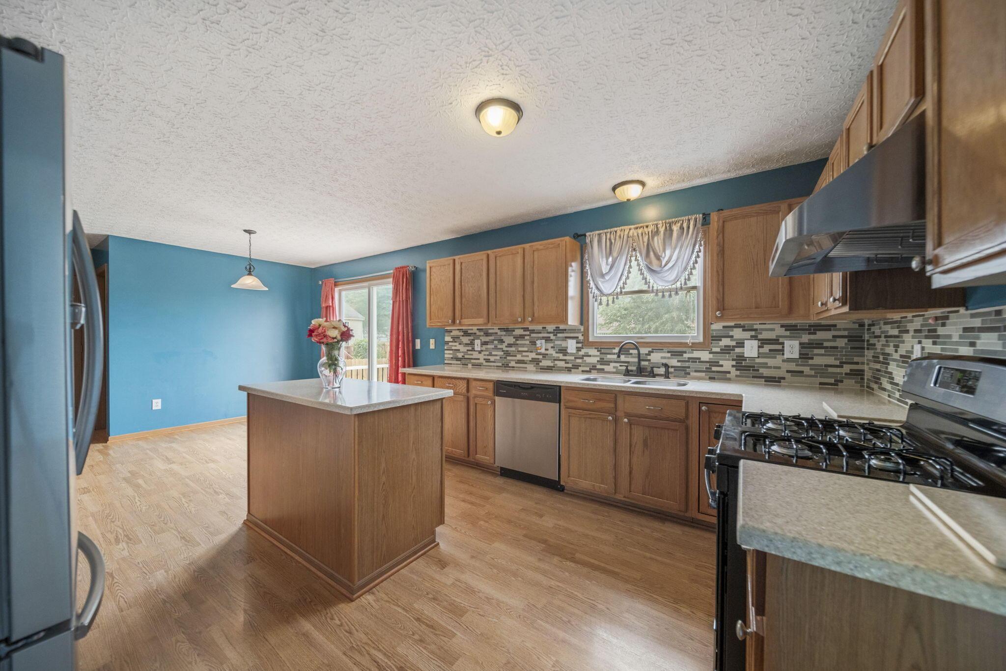 8579 Abilene Drive Property Photo 7