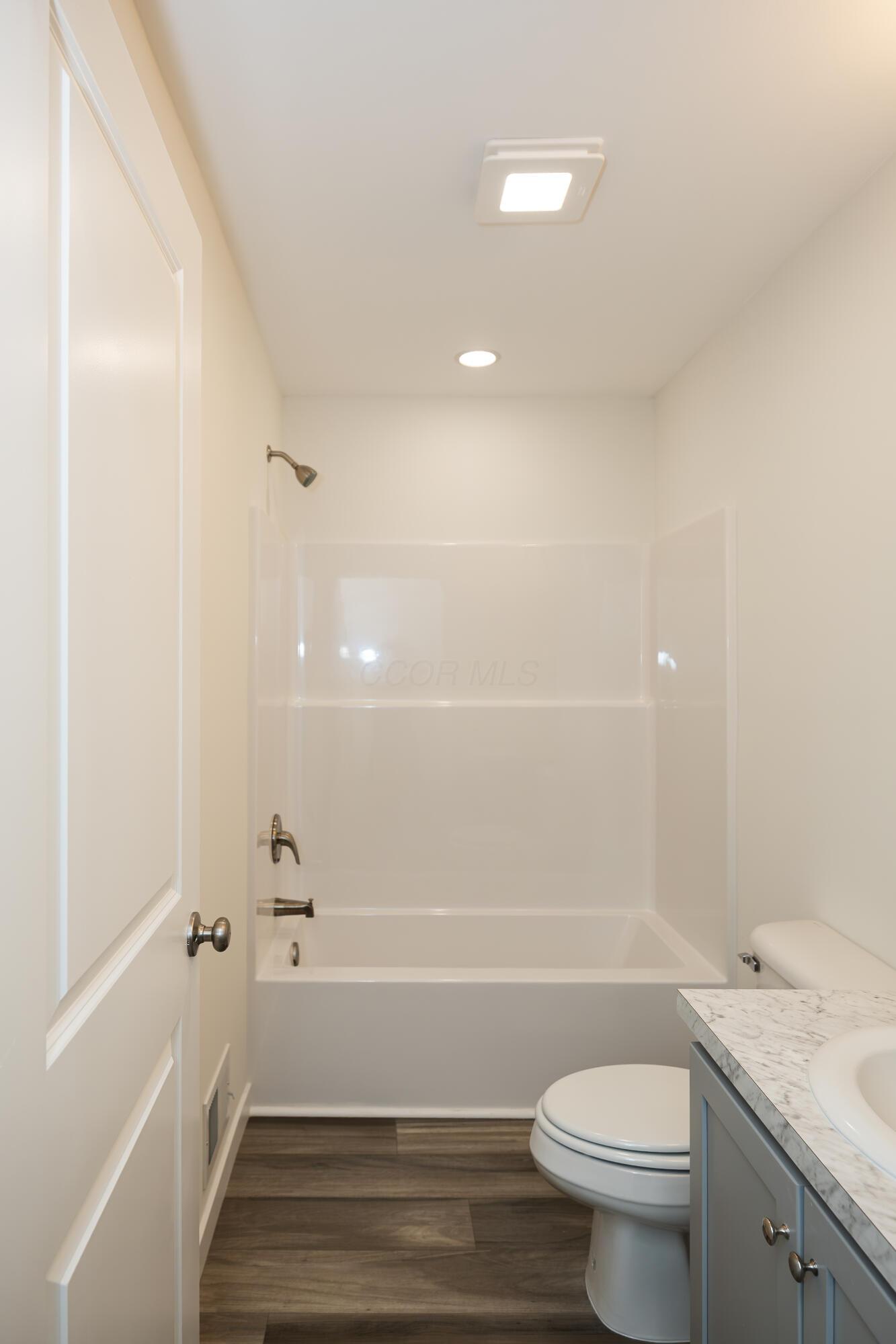 160 E Channel Street Property Photo 13
