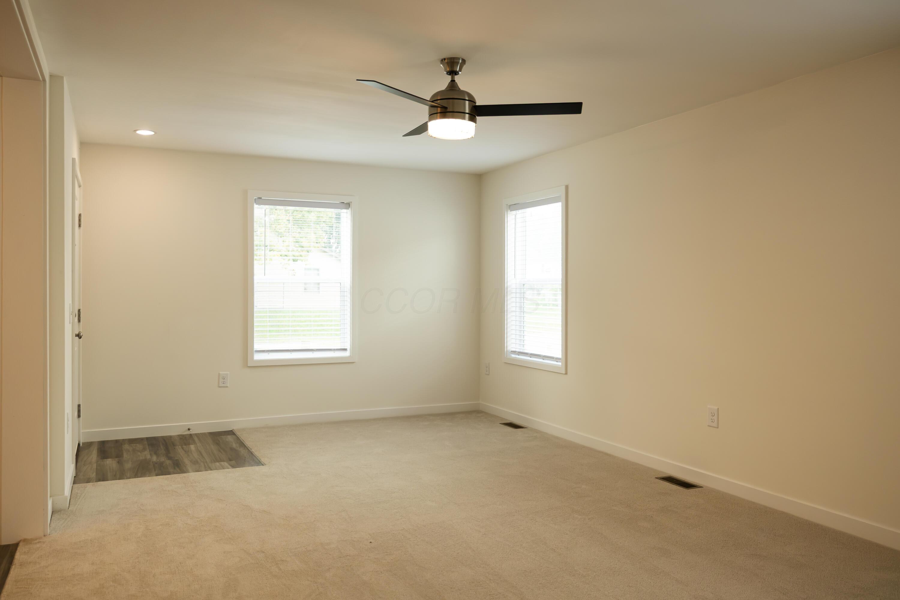 160 E Channel Street Property Photo 18