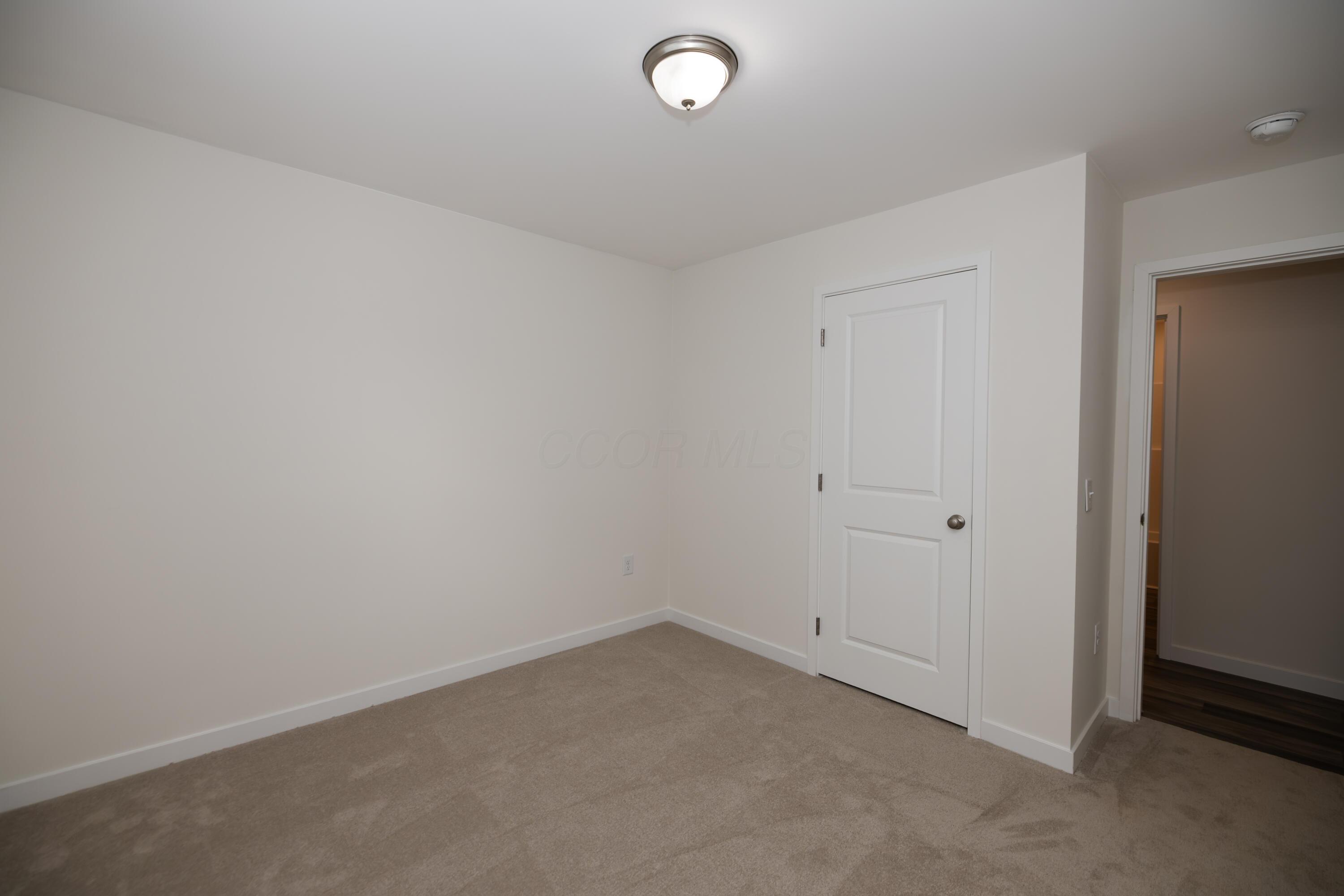 160 E Channel Street Property Photo 28