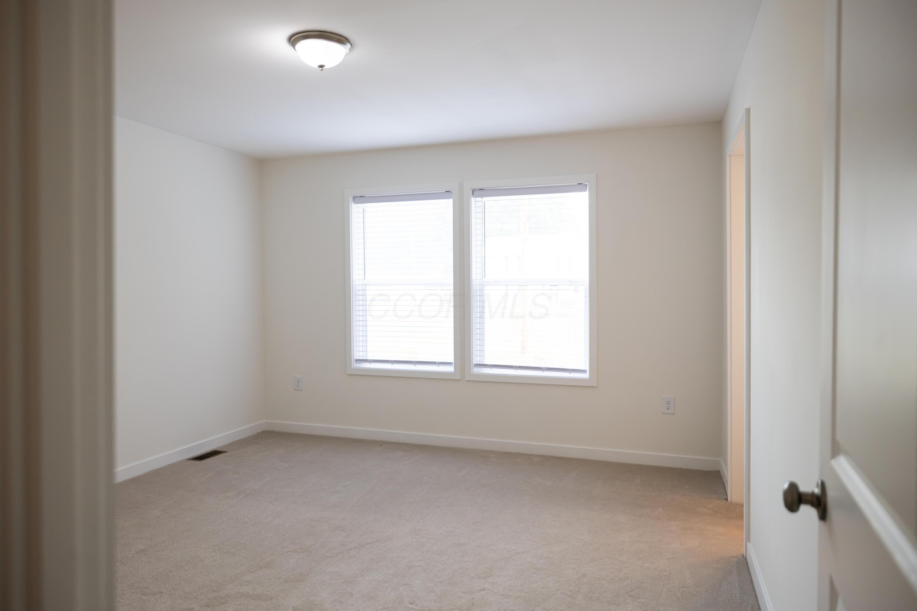 160 E Channel Street Property Photo 32
