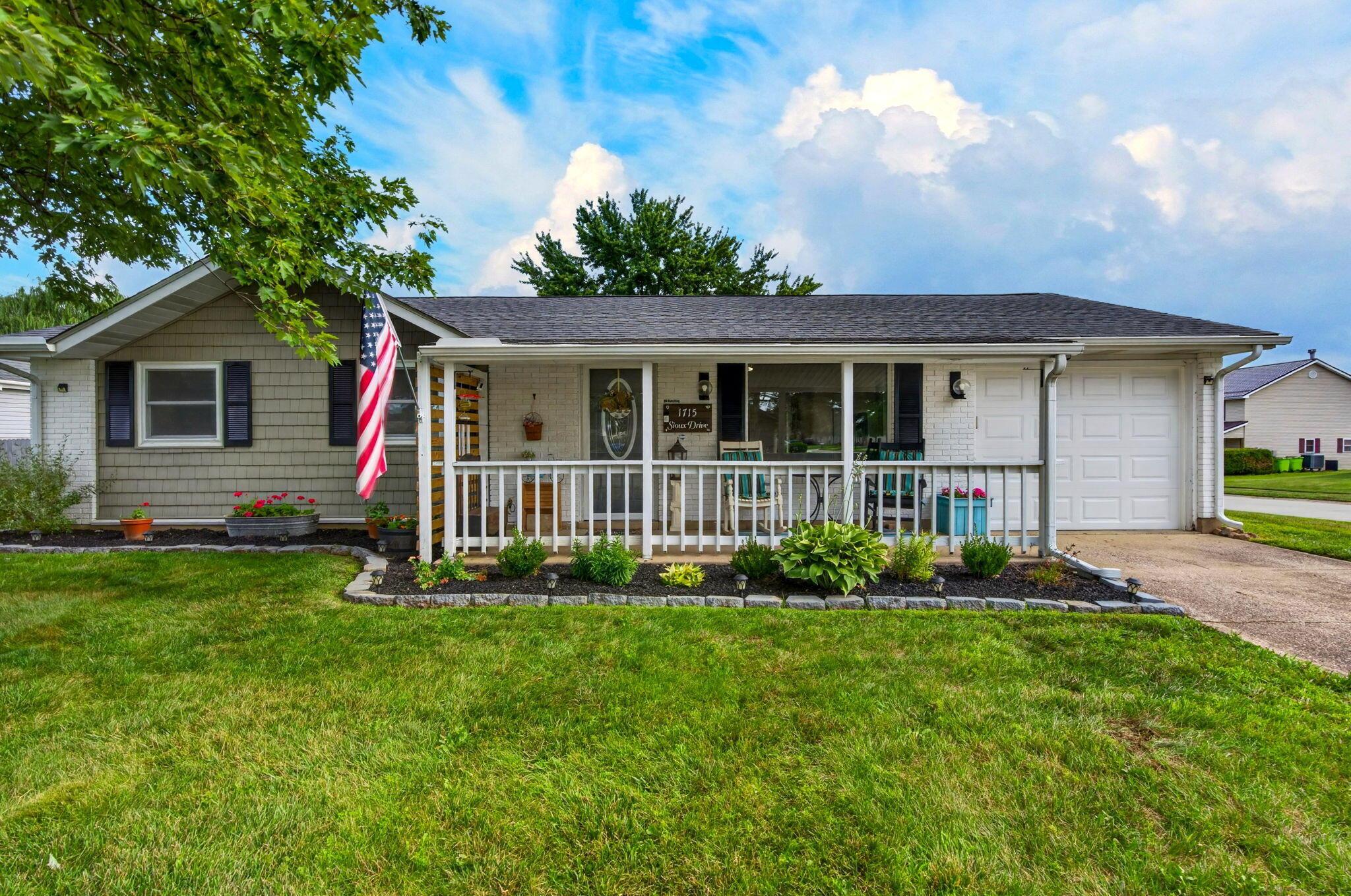 1715 Sioux Drive Property Photo 1