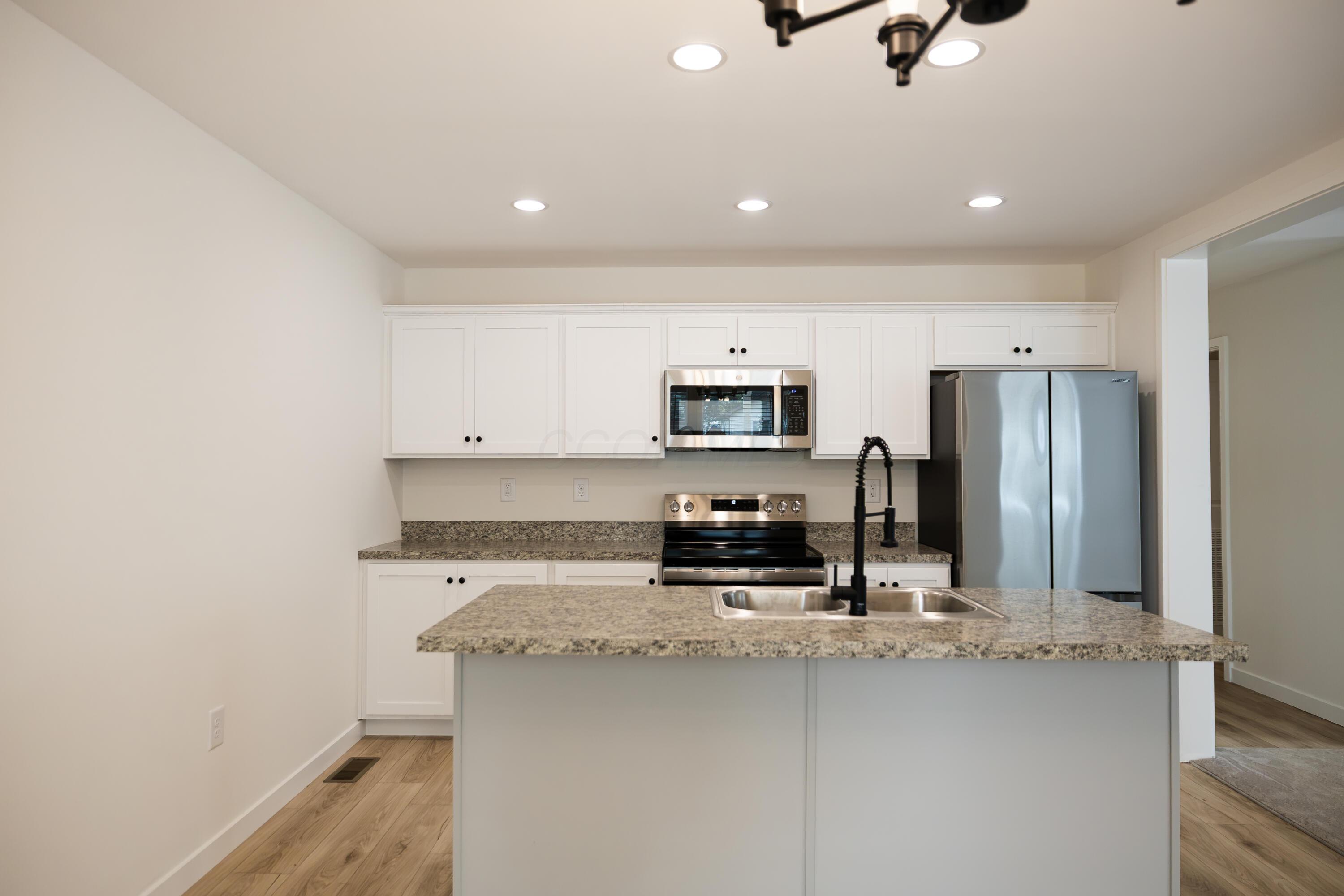 156 E Channel Street Property Photo 10
