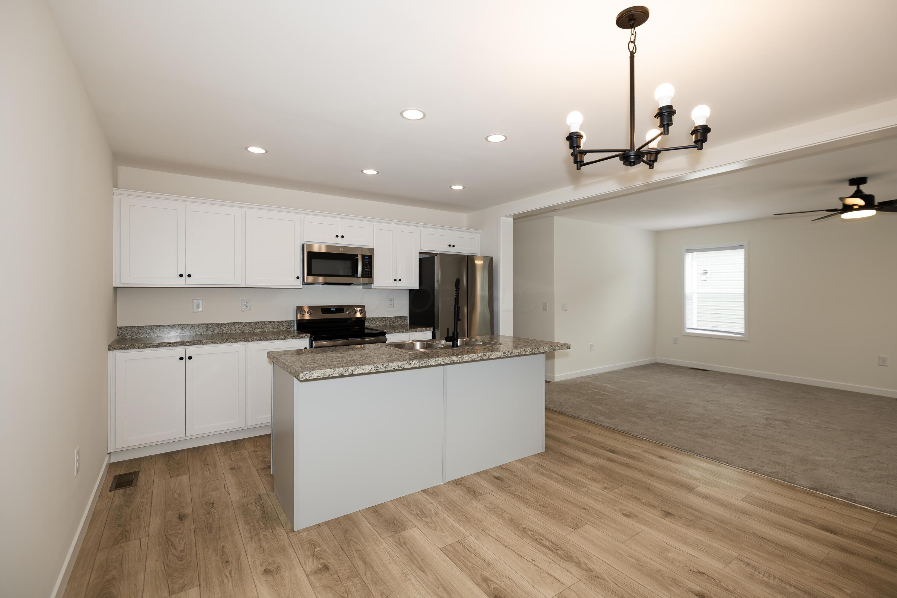 156 E Channel Street Property Photo 11