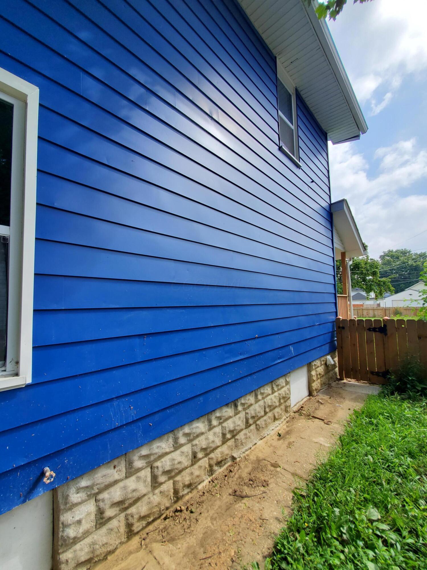340 S Wayne Avenue Property Photo 5