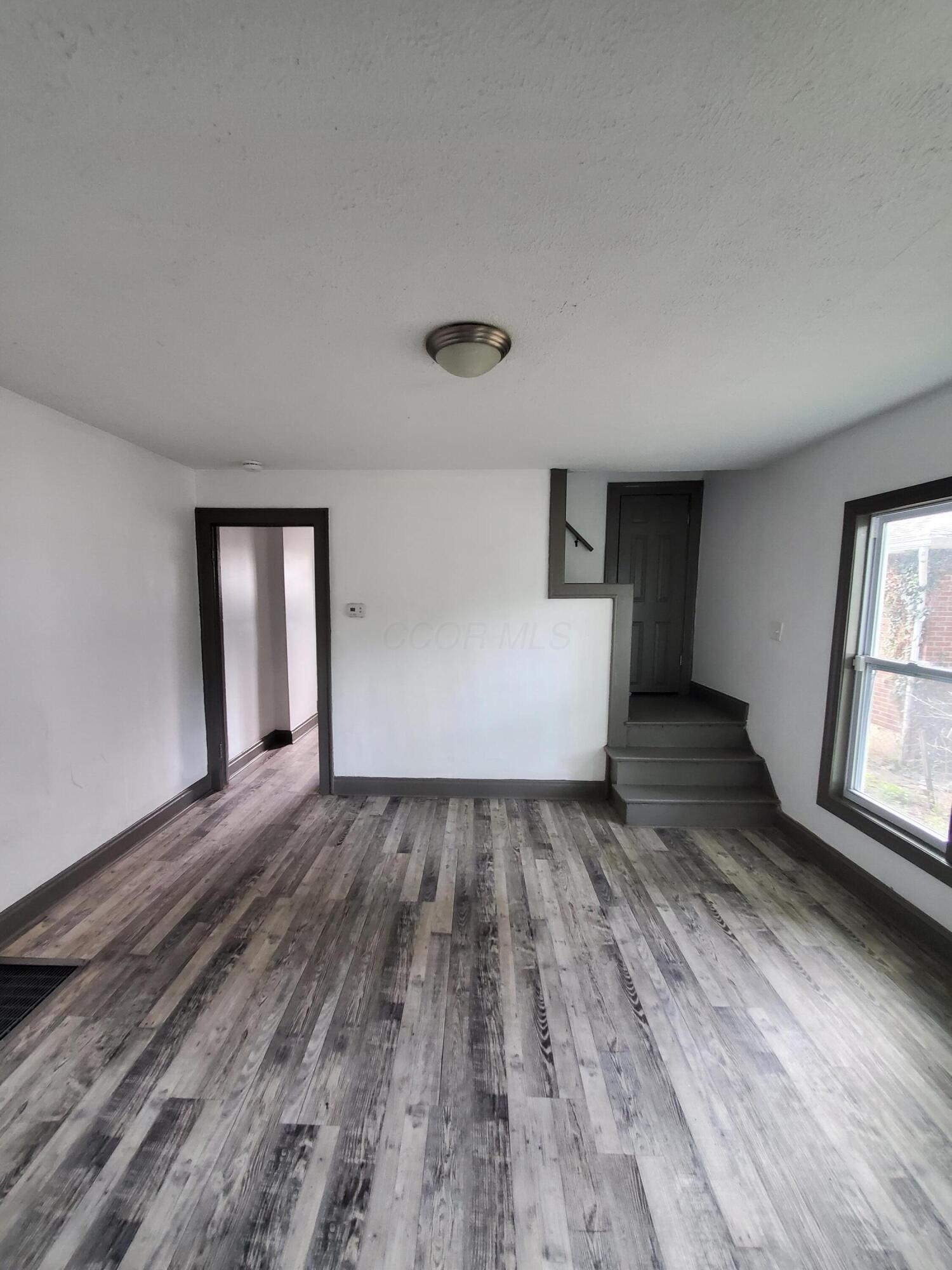 340 S Wayne Avenue Property Photo 10