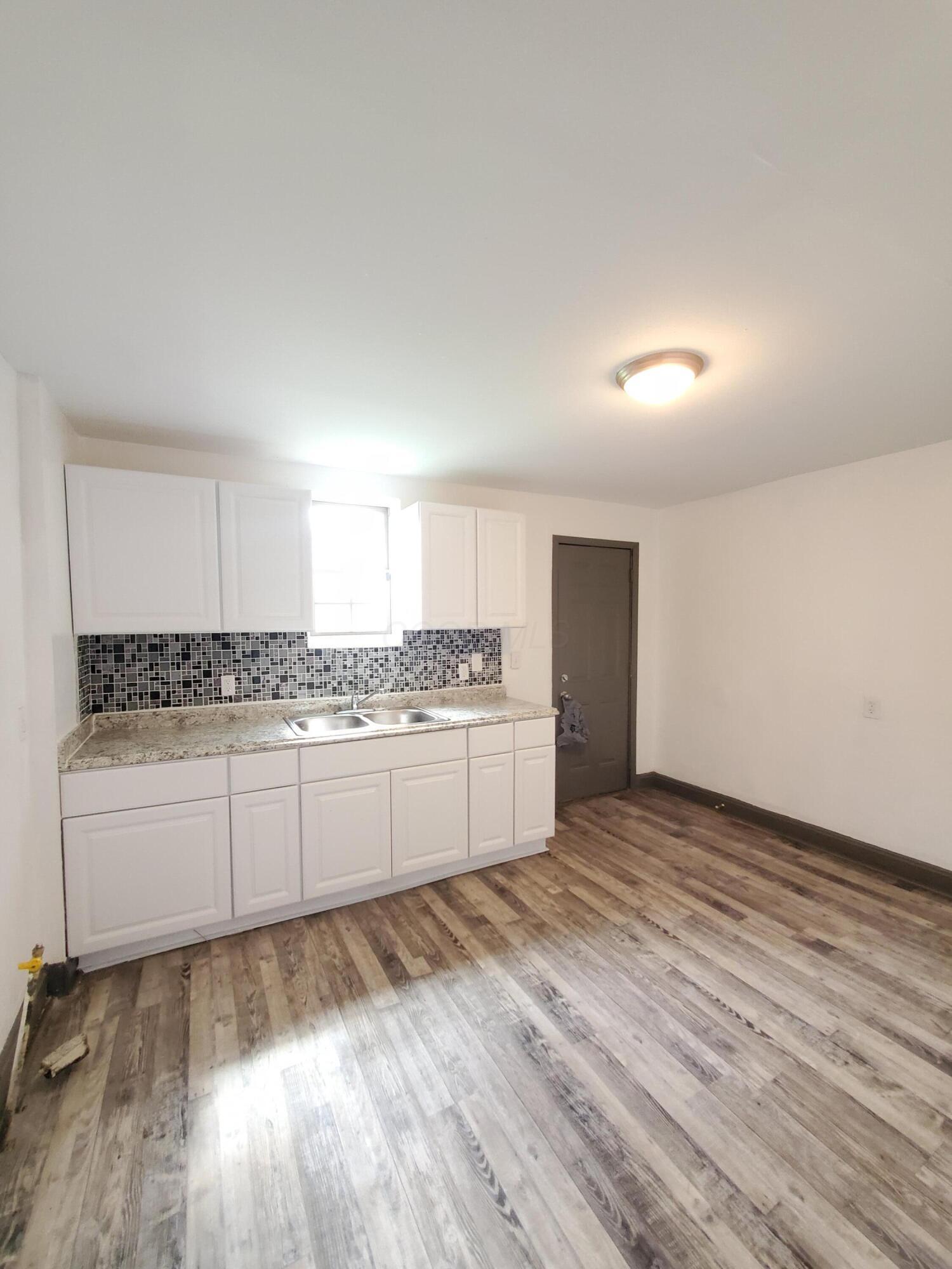 340 S Wayne Avenue Property Photo 13