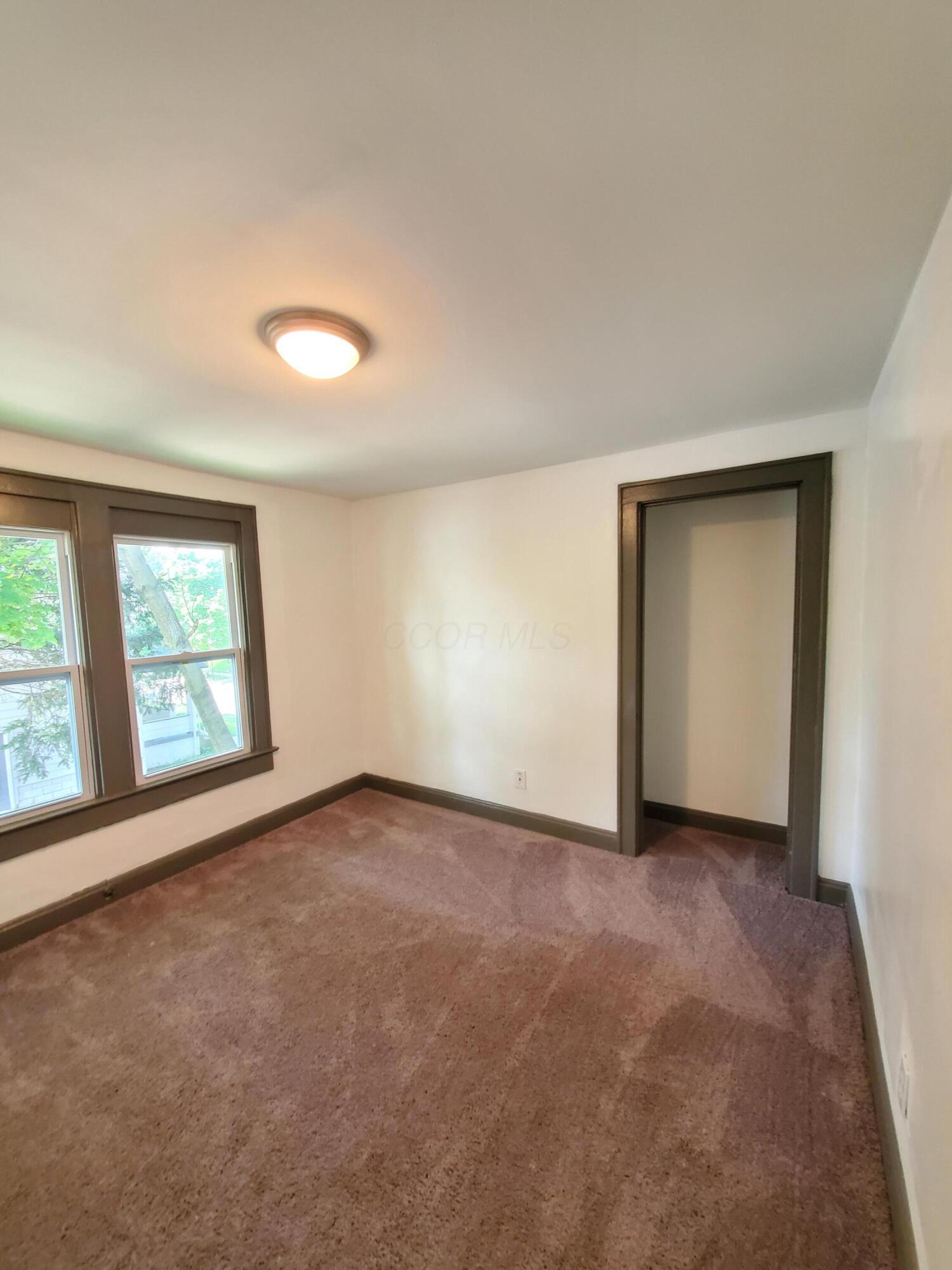 340 S Wayne Avenue Property Photo 31