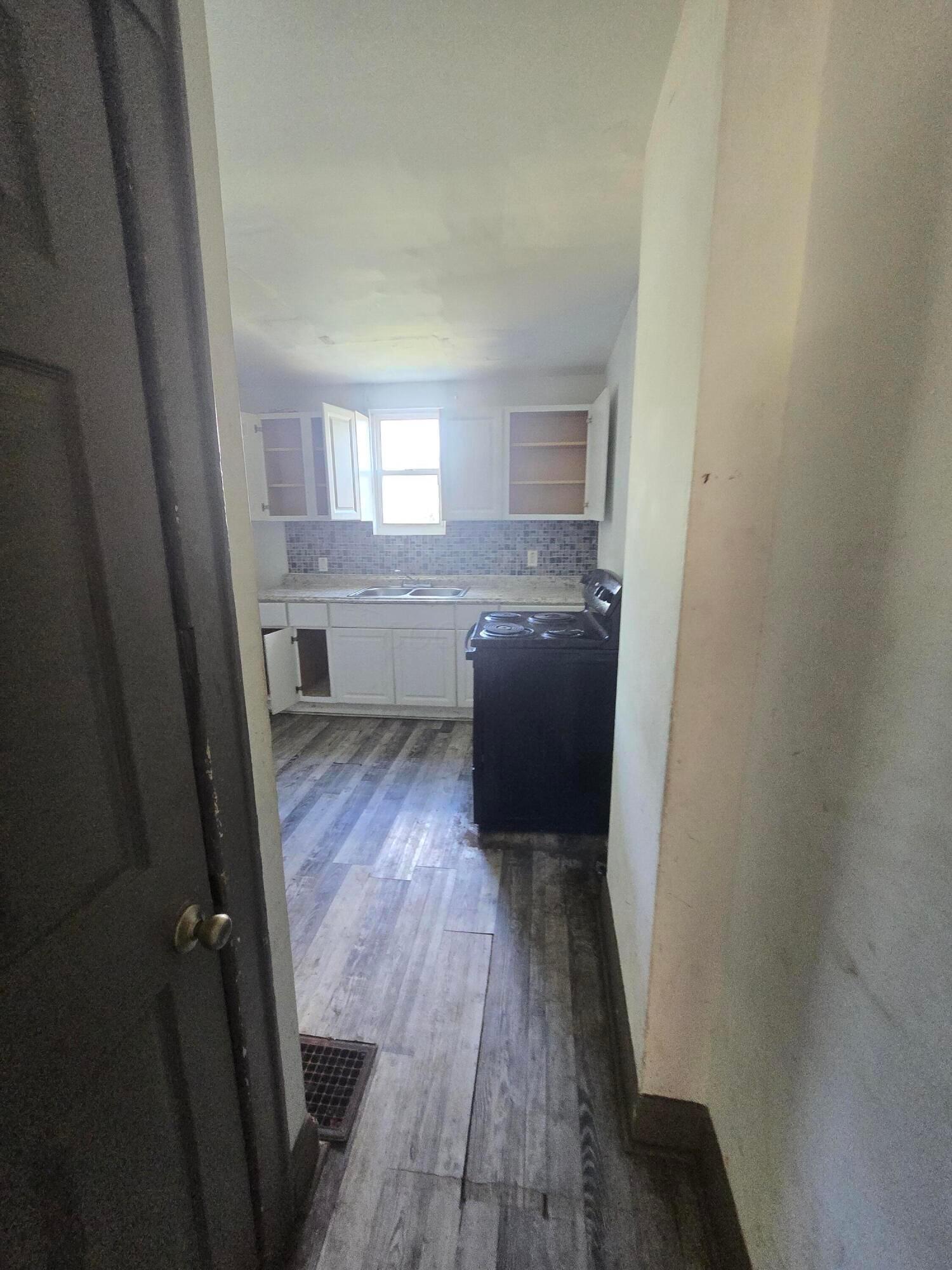 340 S Wayne Avenue Property Photo 44