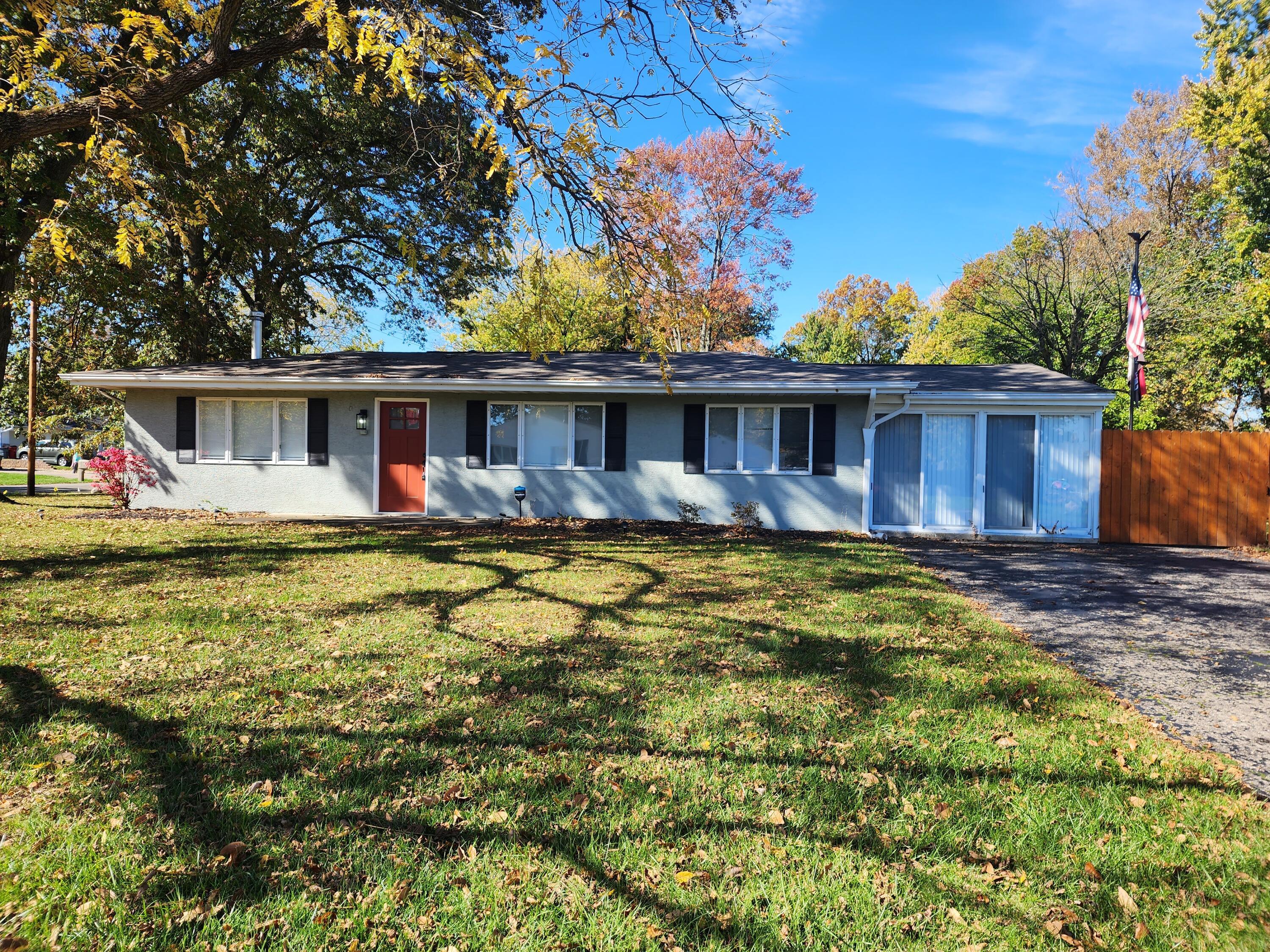 2485 Lois Drive Property Photo 1