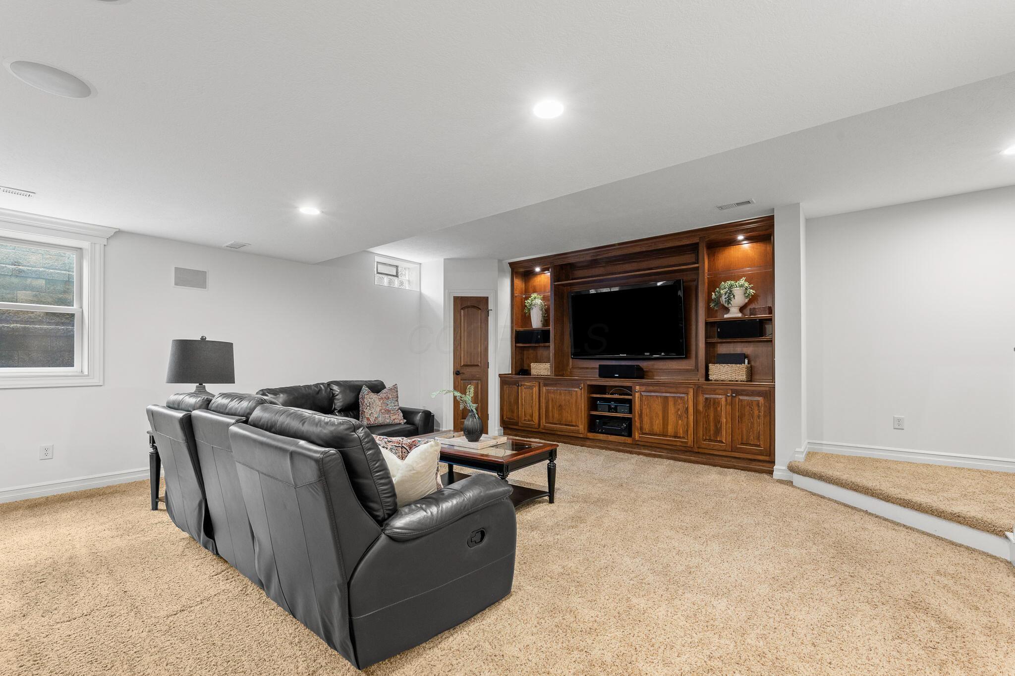 5651 Lynbrook Lane Property Photo 48