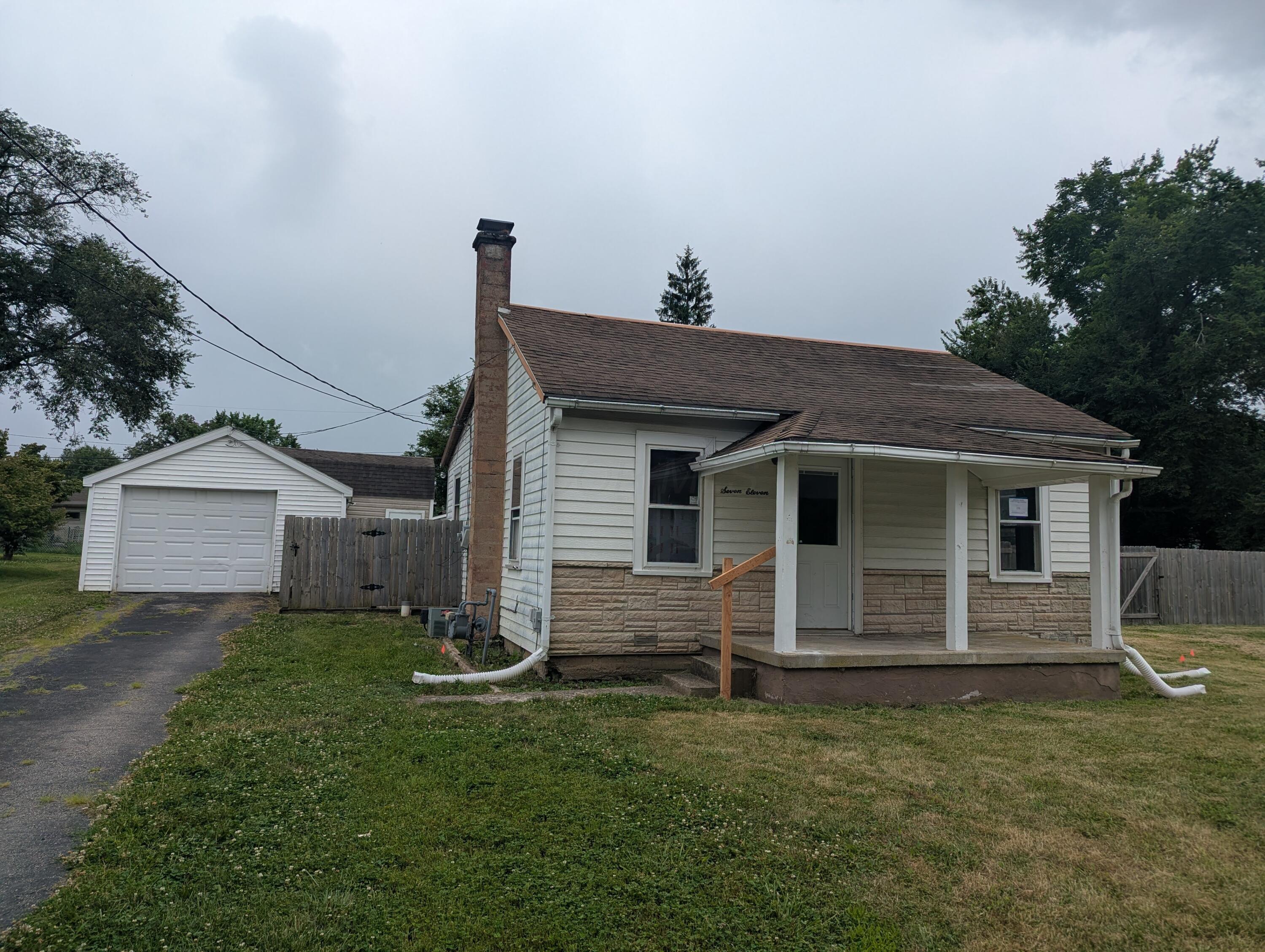 711 Kinnane Avenue Property Photo 1