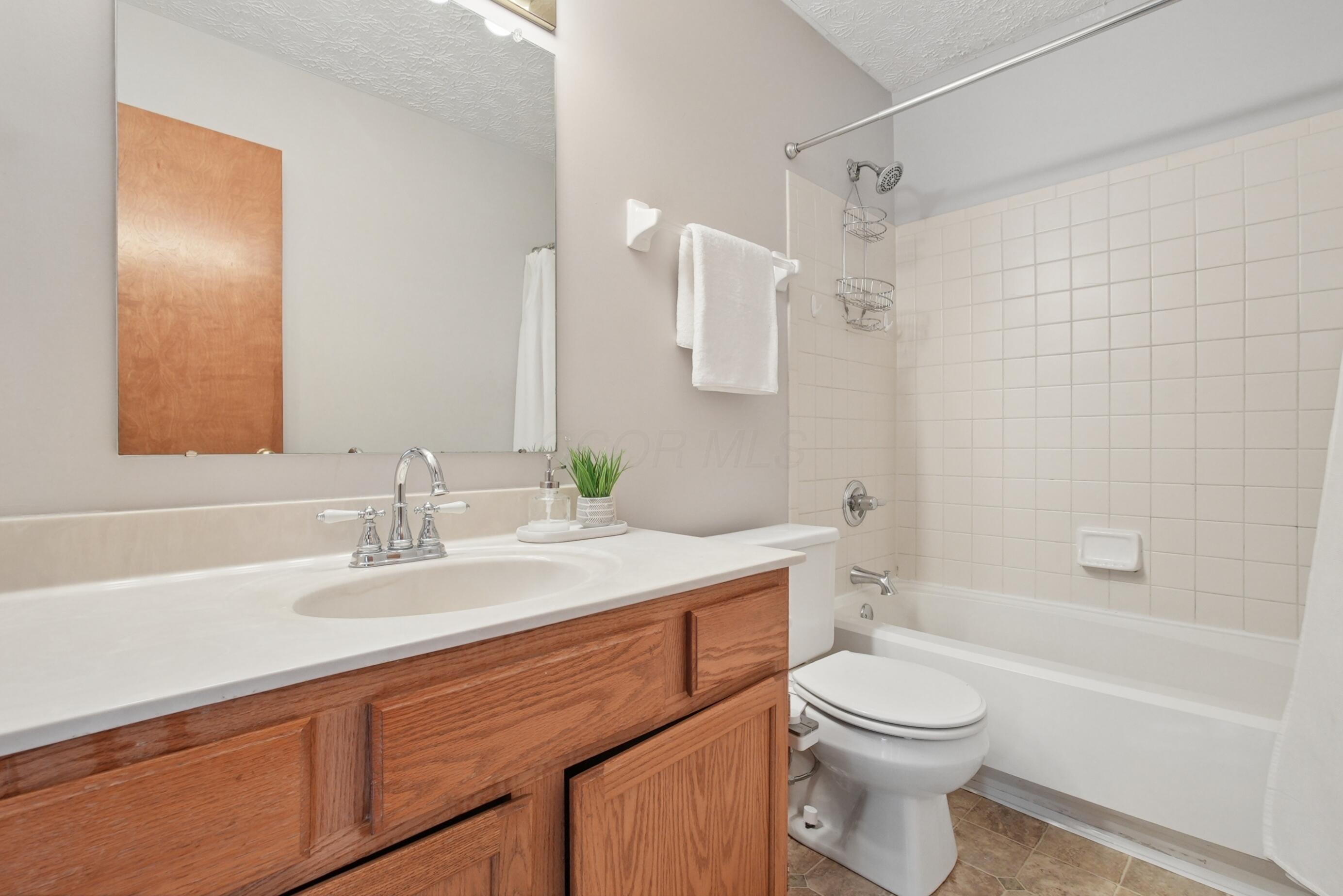 1540 Whitcombe Way Property Photo 28