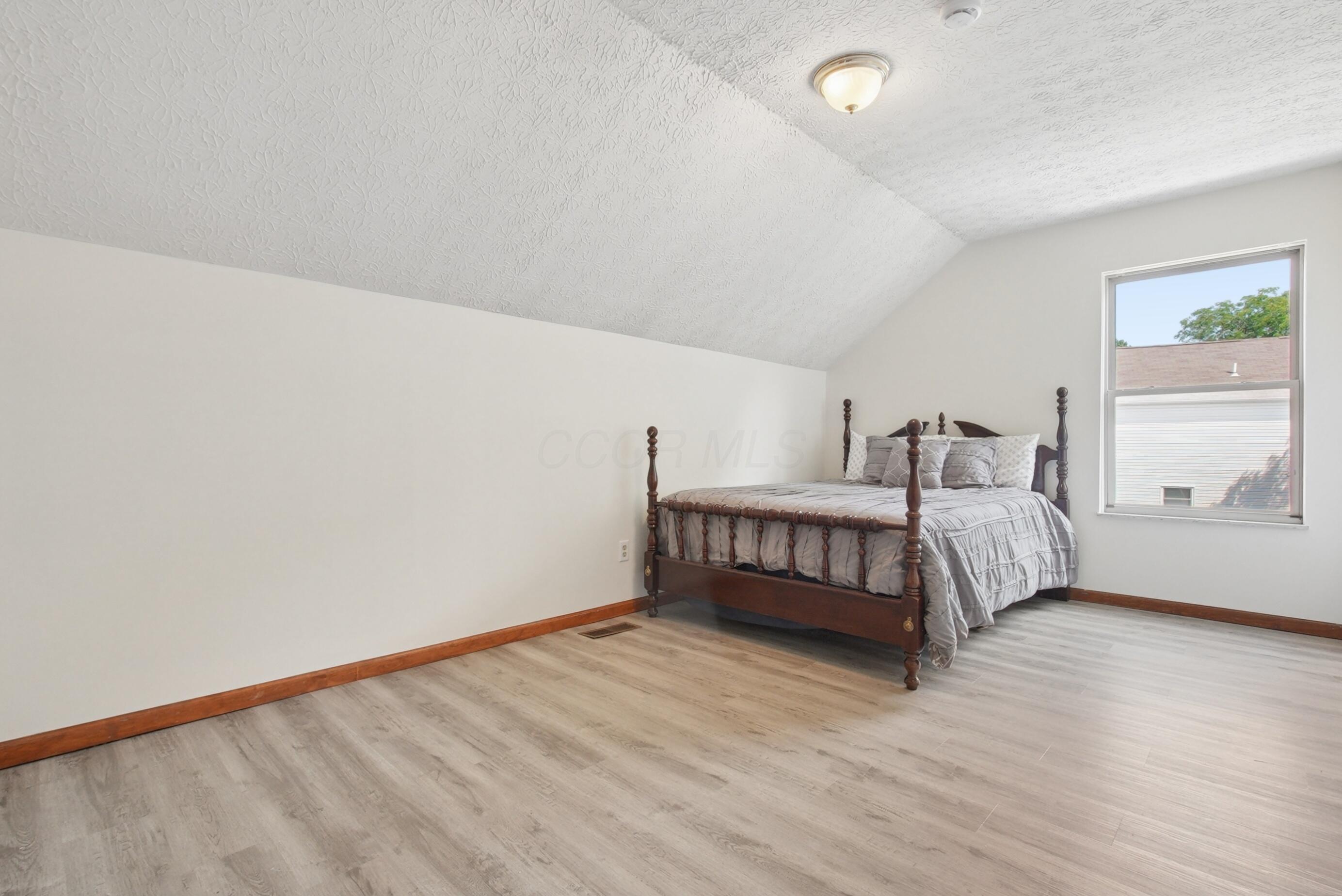 1540 Whitcombe Way Property Photo 29
