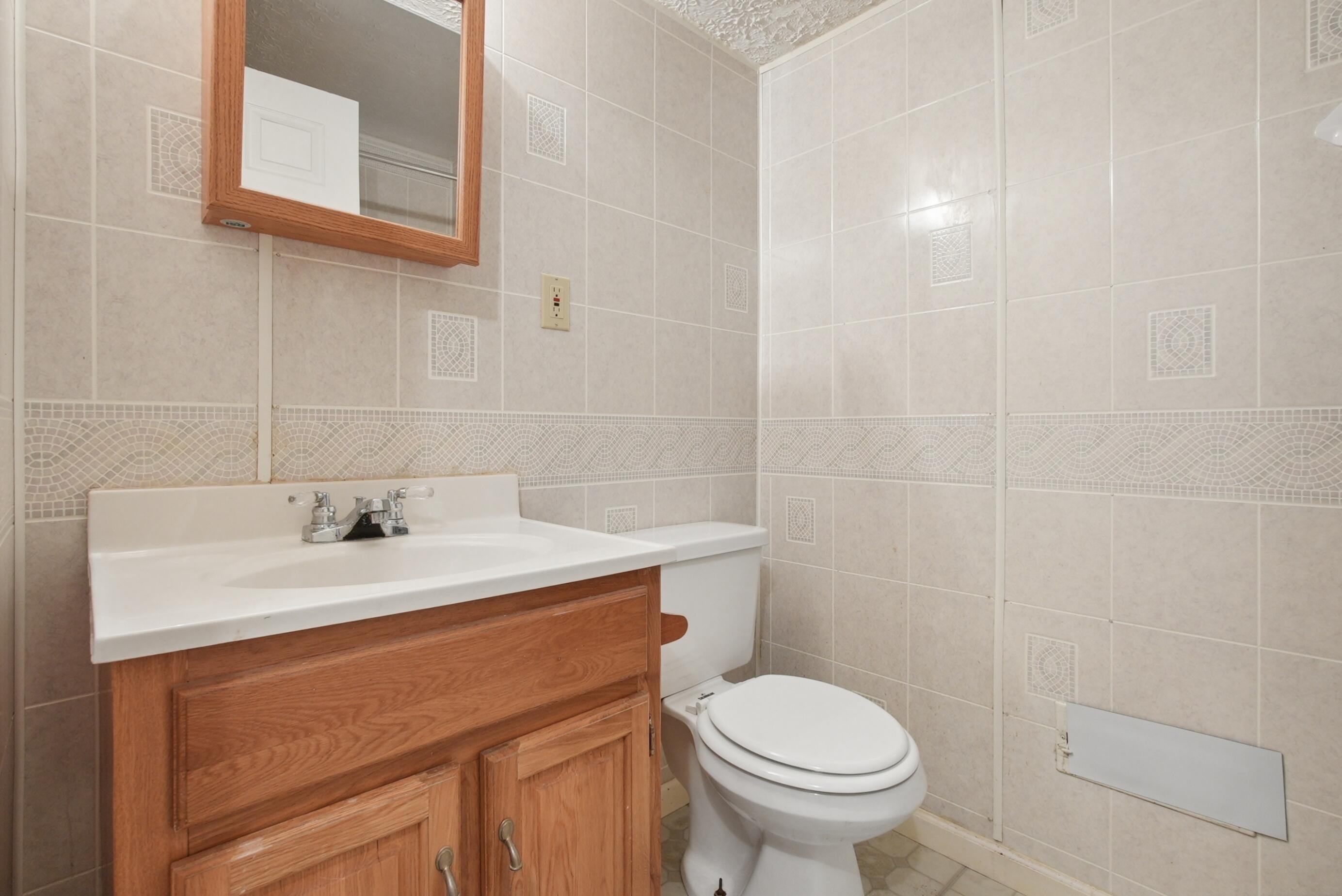 1540 Whitcombe Way Property Photo 36