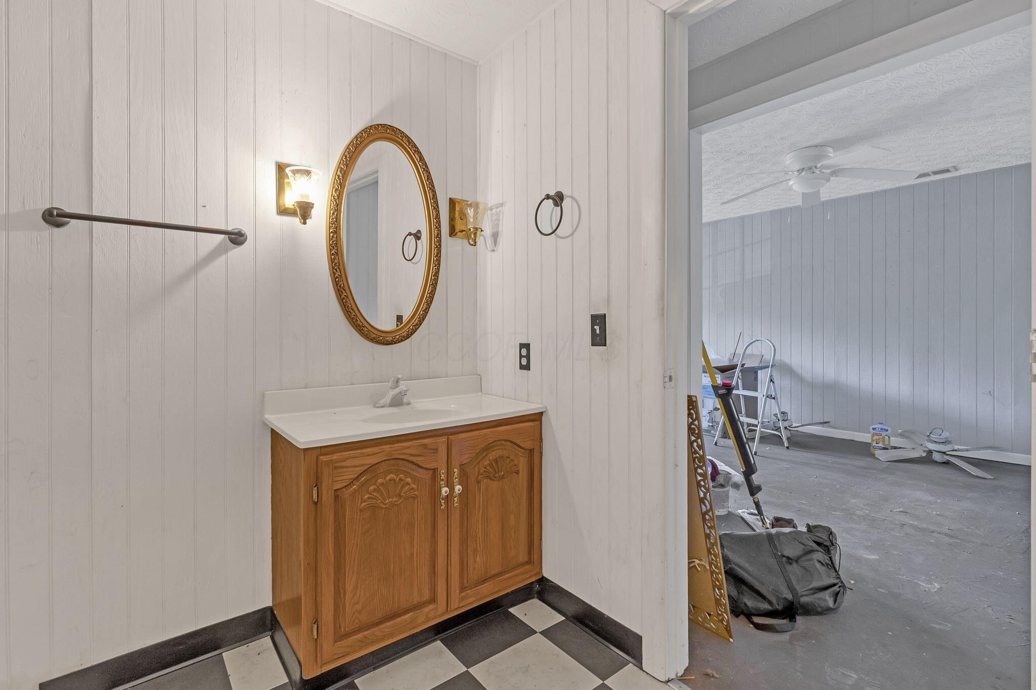 3158 Eckert Road Se Property Photo 14