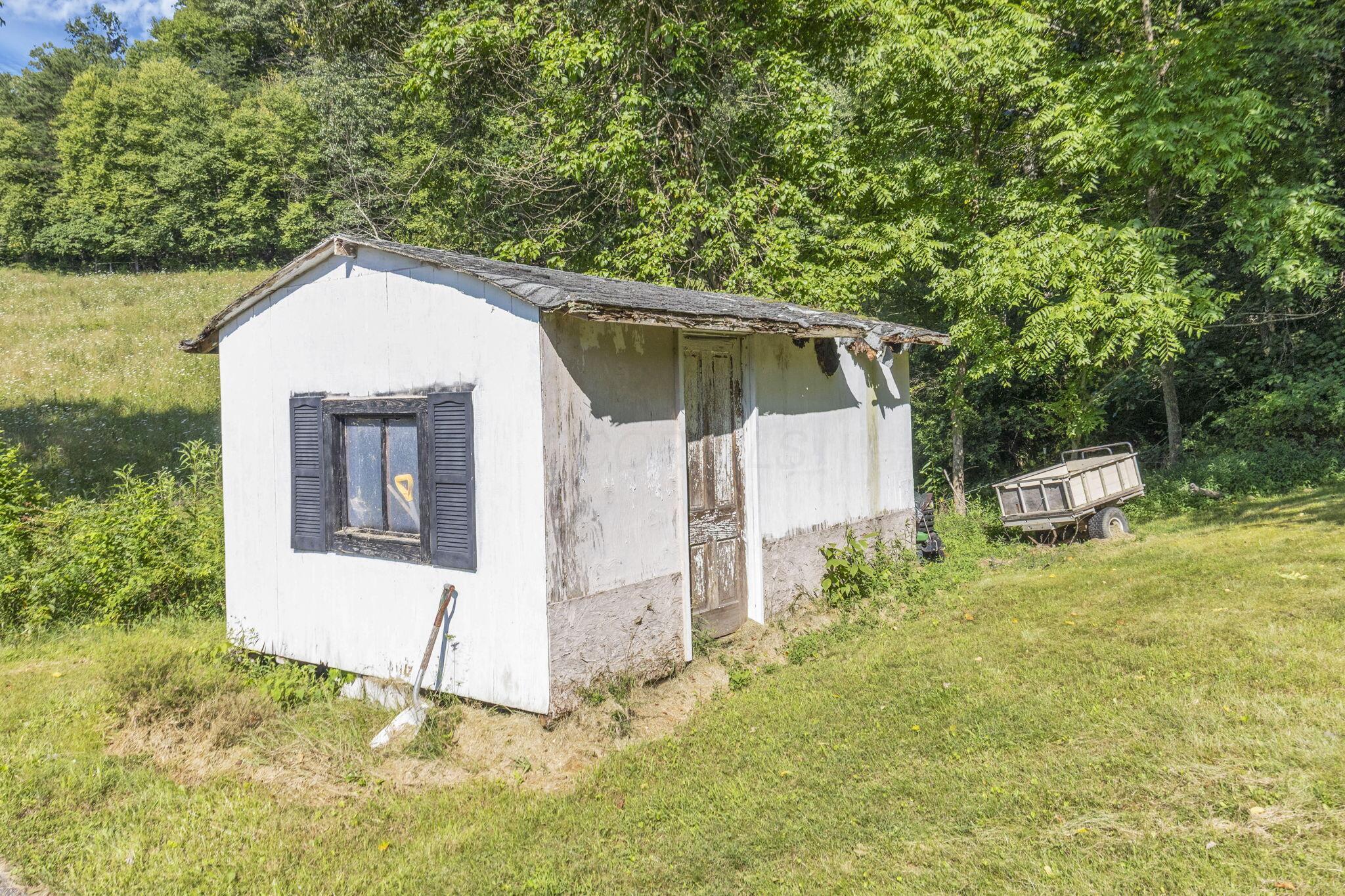 3158 Eckert Road Se Property Photo 21