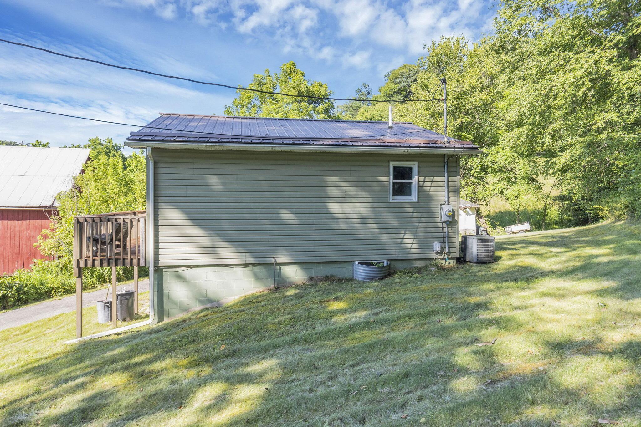 3158 Eckert Road Se Property Photo 25