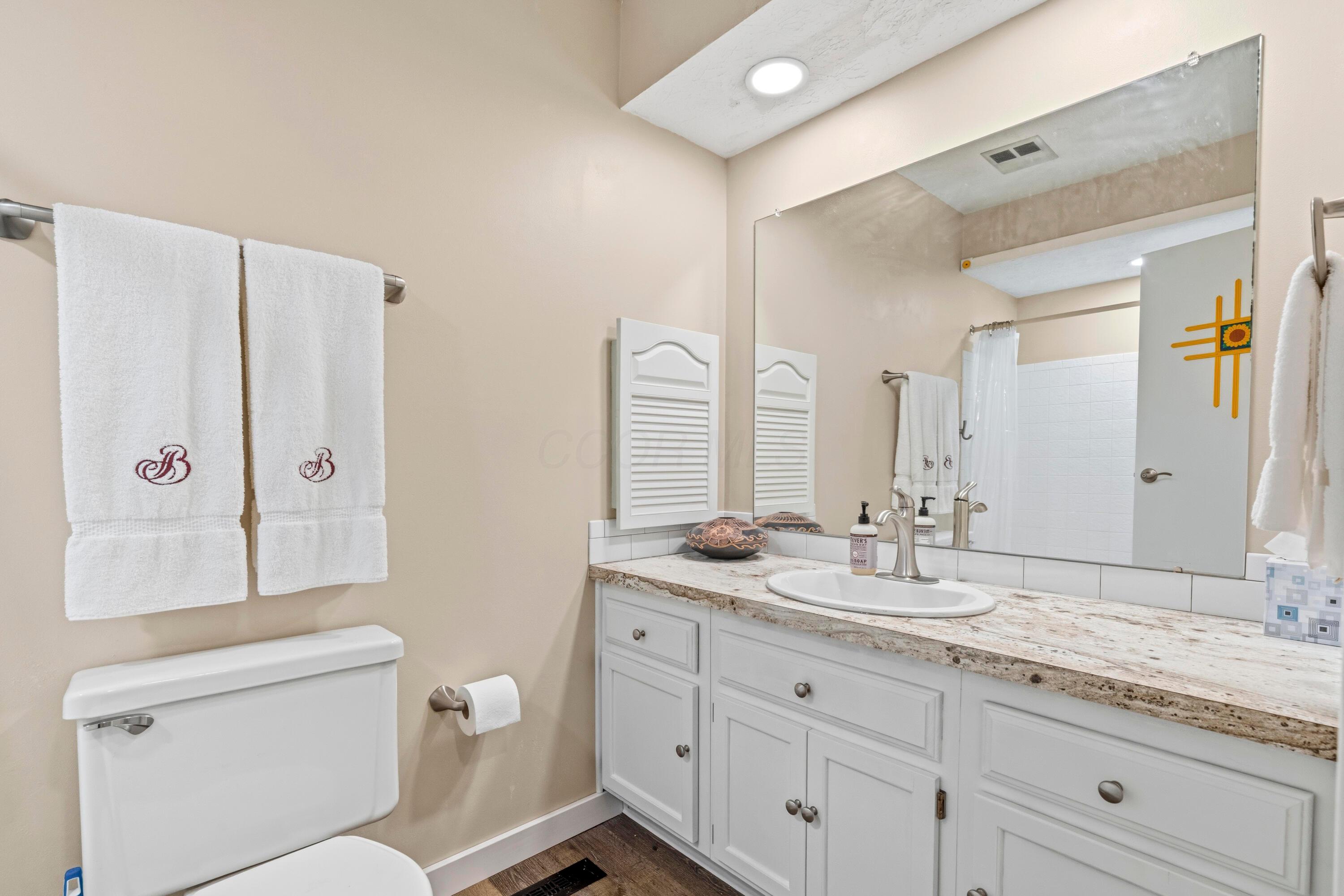 1691 Arlingate Drive N Property Photo 27