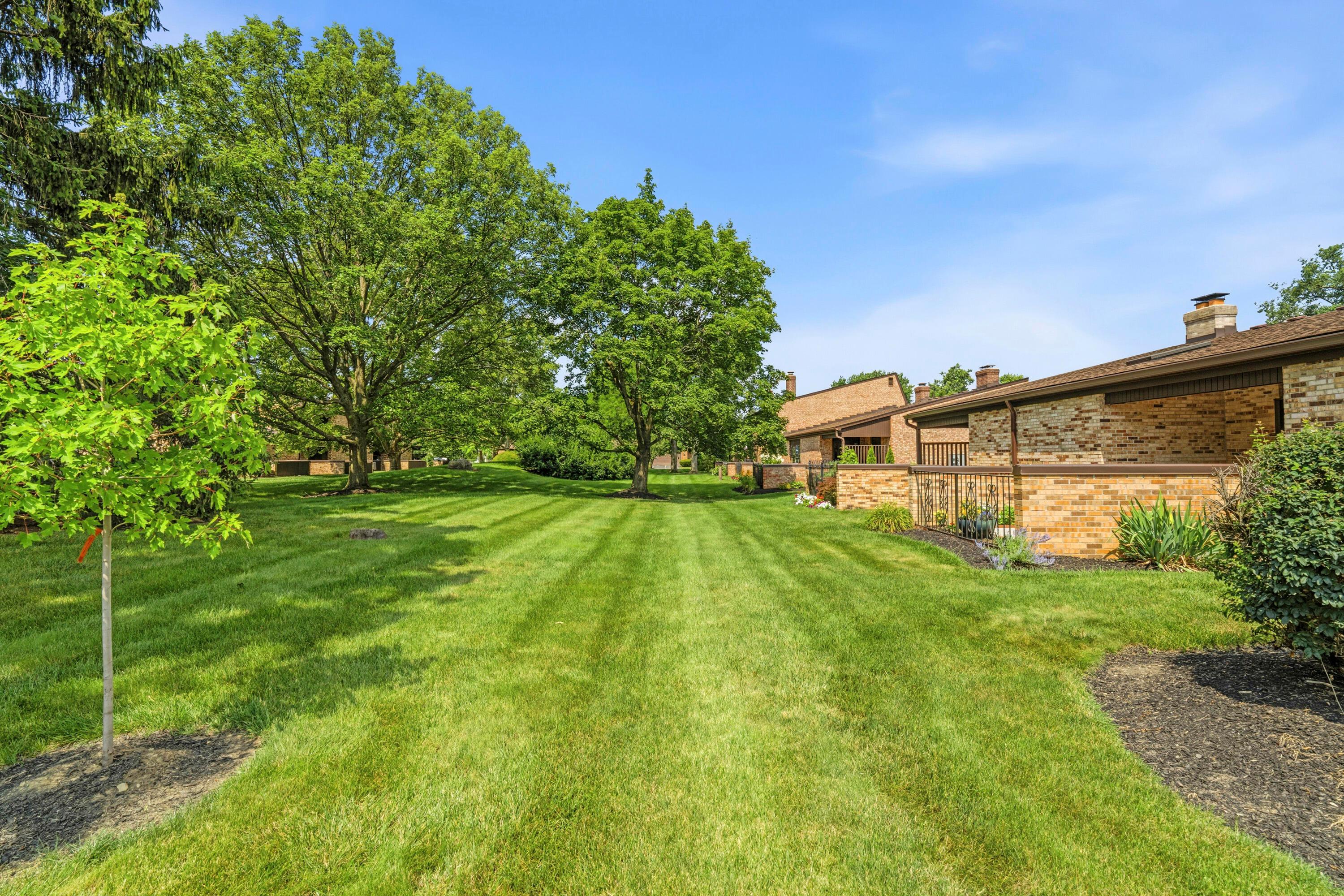 1691 Arlingate Drive N Property Photo 46