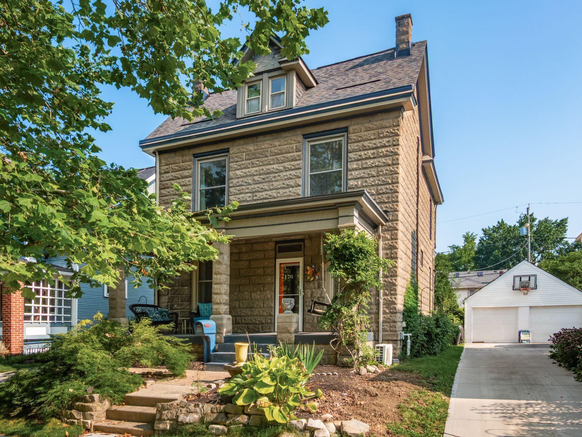 176 E Kelso Road Property Photo 1
