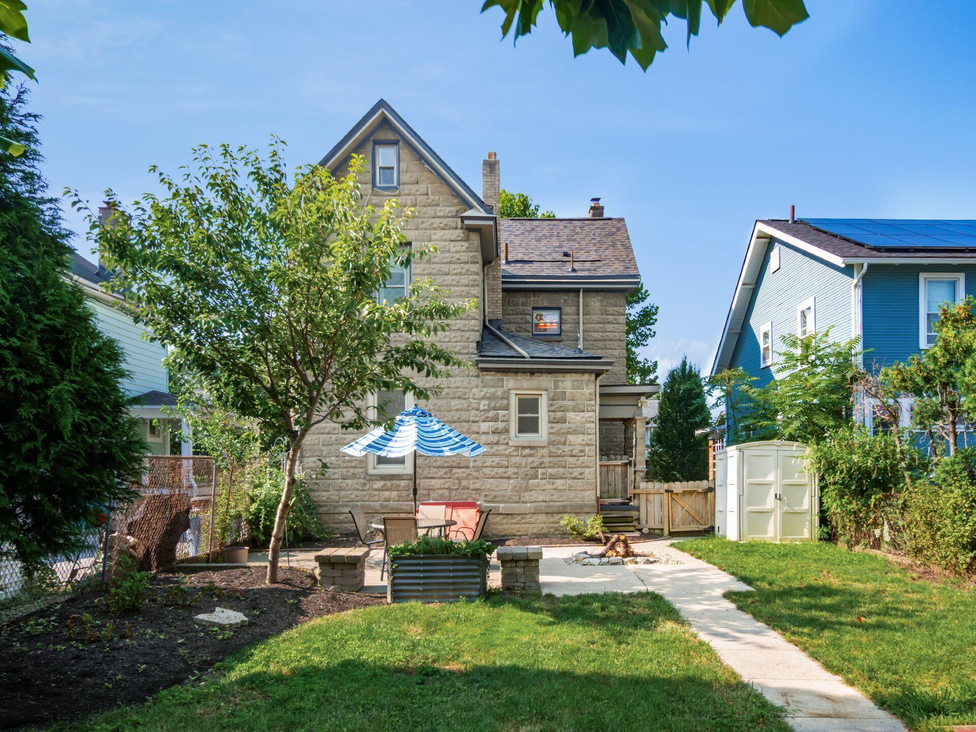 176 E Kelso Road Property Photo 3
