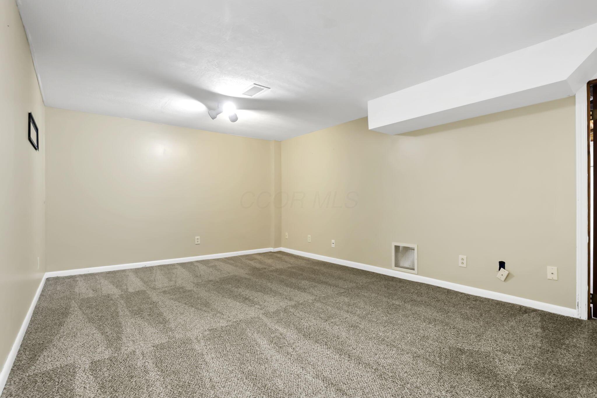 5892 Snowdrop Avenue Property Photo 31
