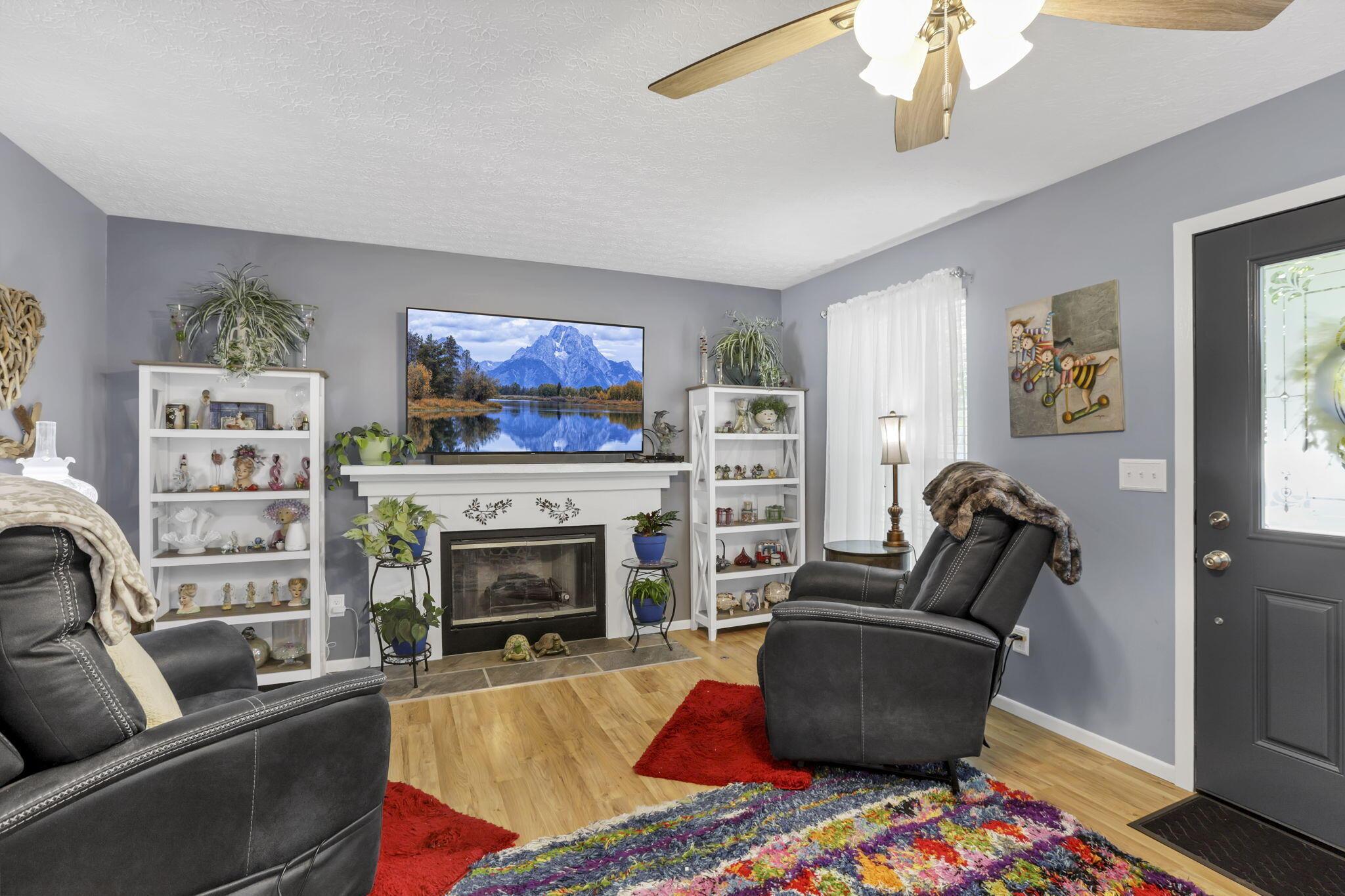 1560 Scenic Valley Place Property Photo 10