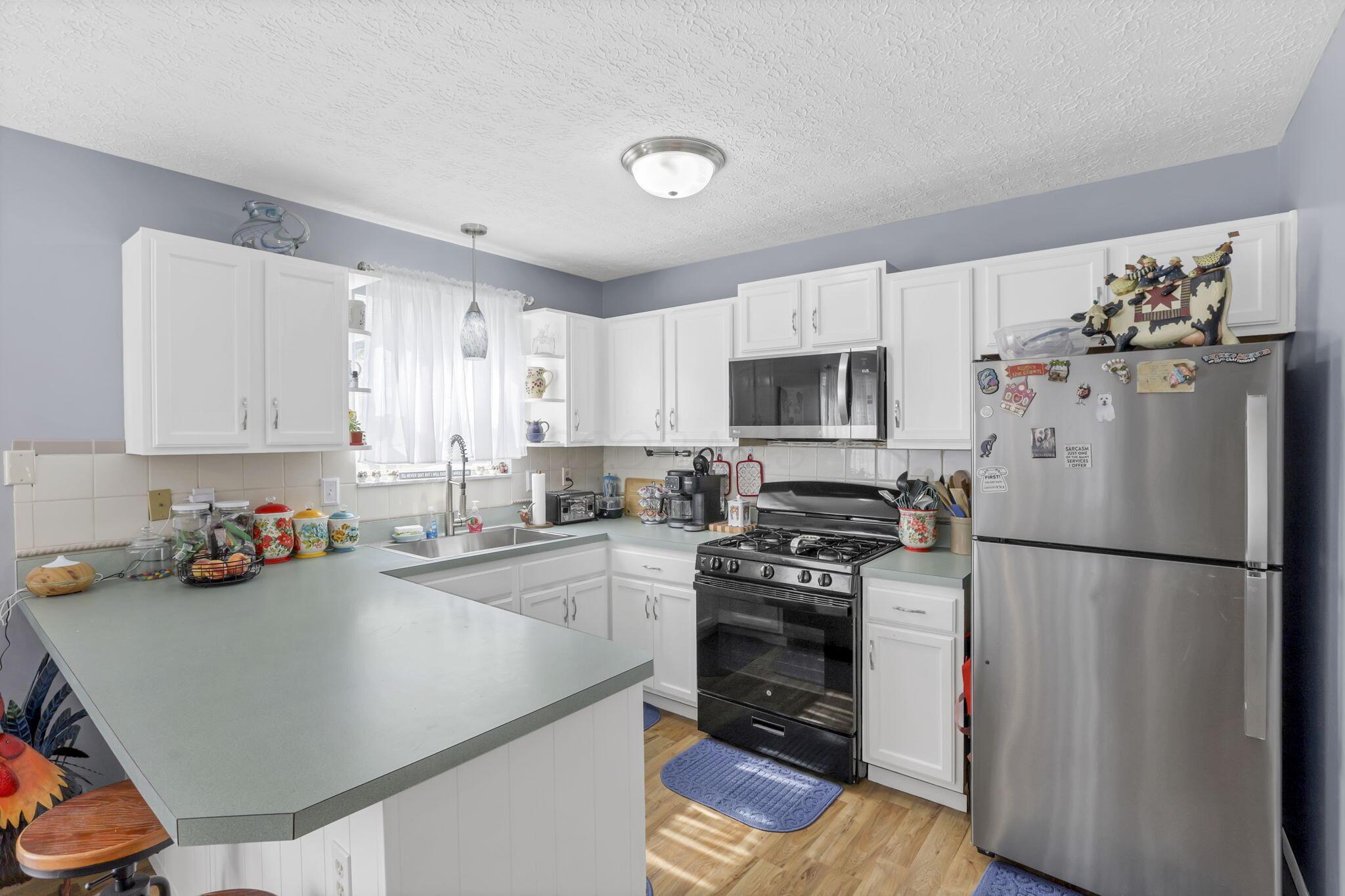 1560 Scenic Valley Place Property Photo 14