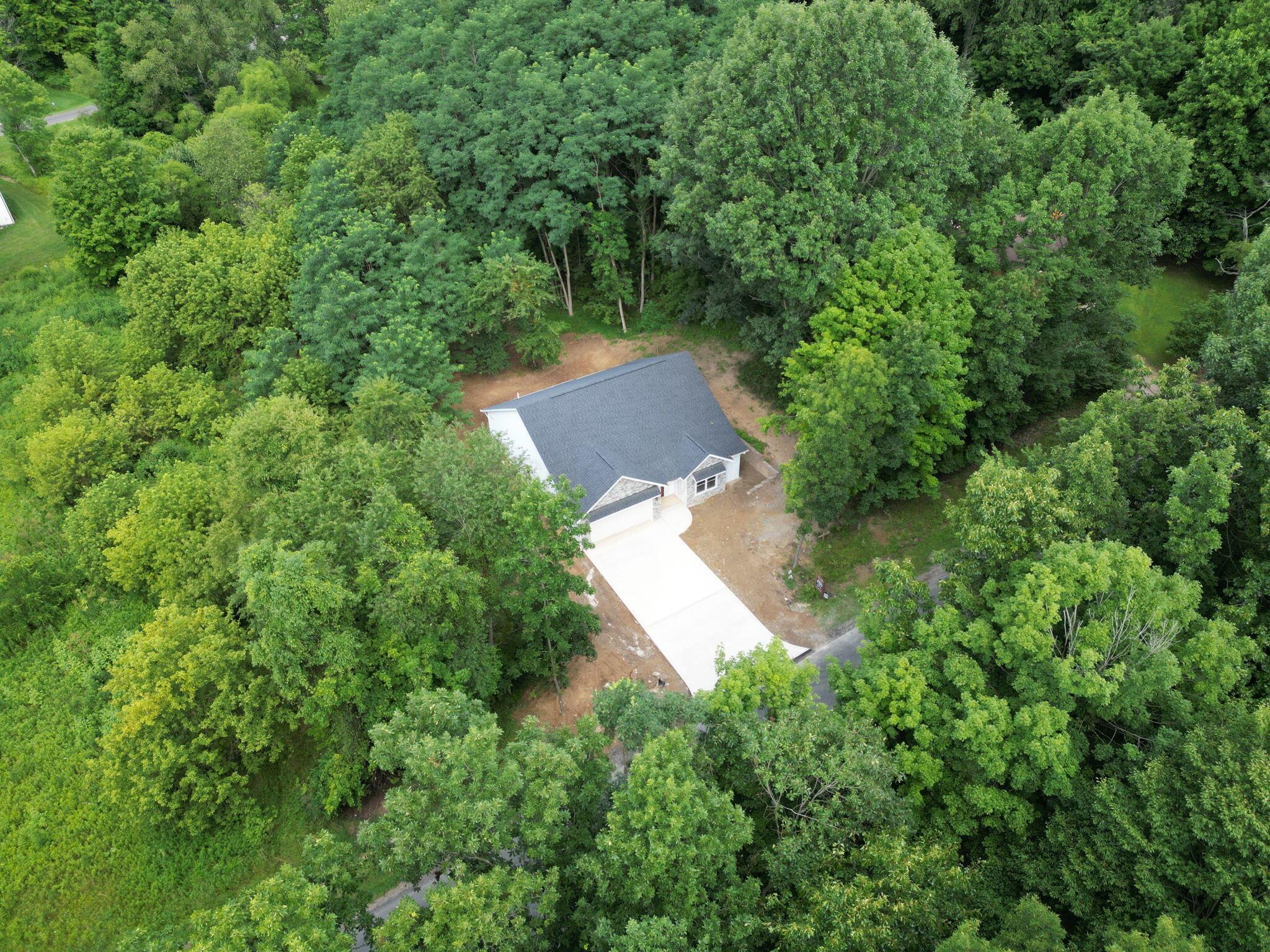 706 Berry Road Property Photo 6