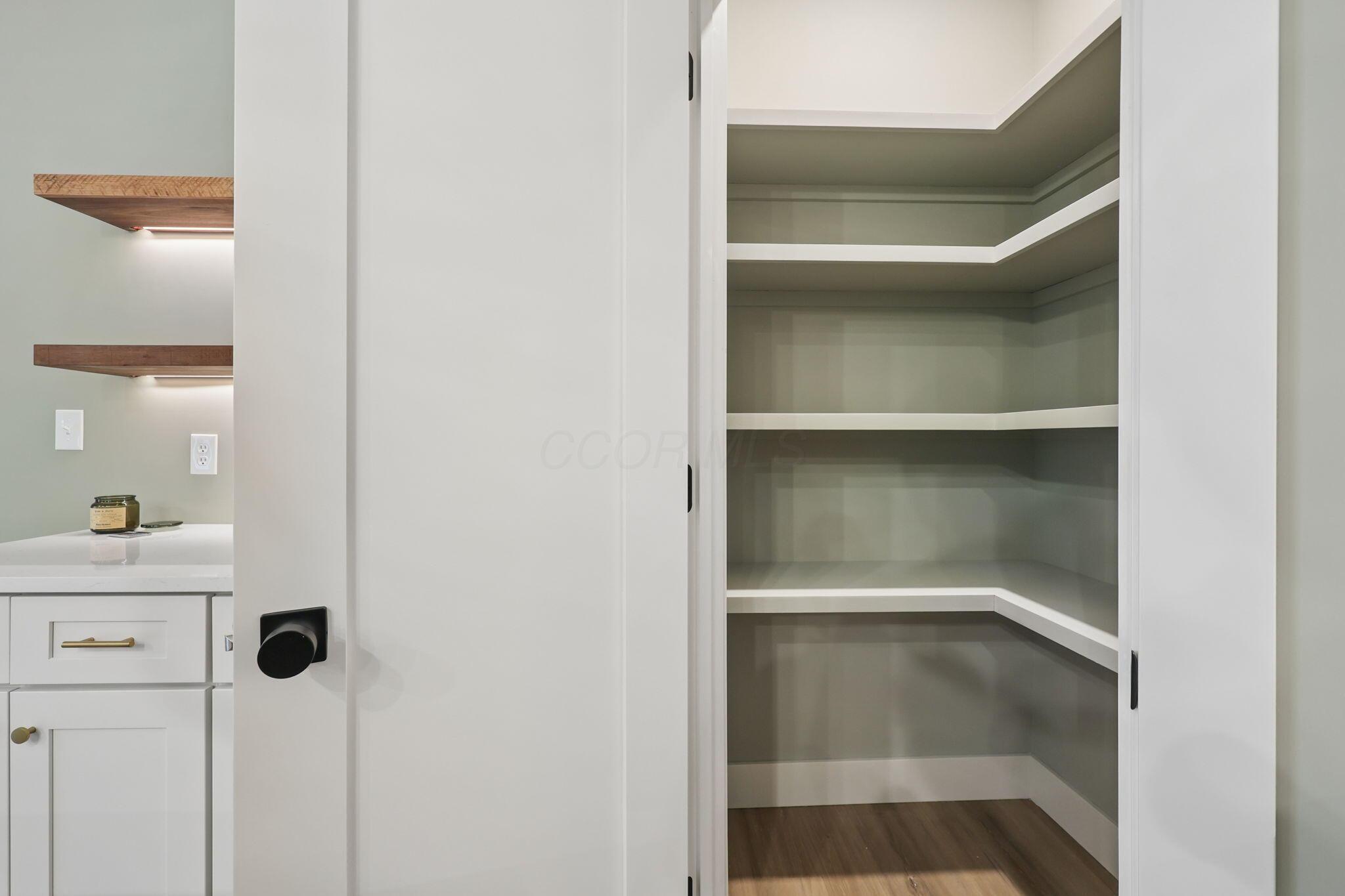 706 Berry Road Property Photo 23