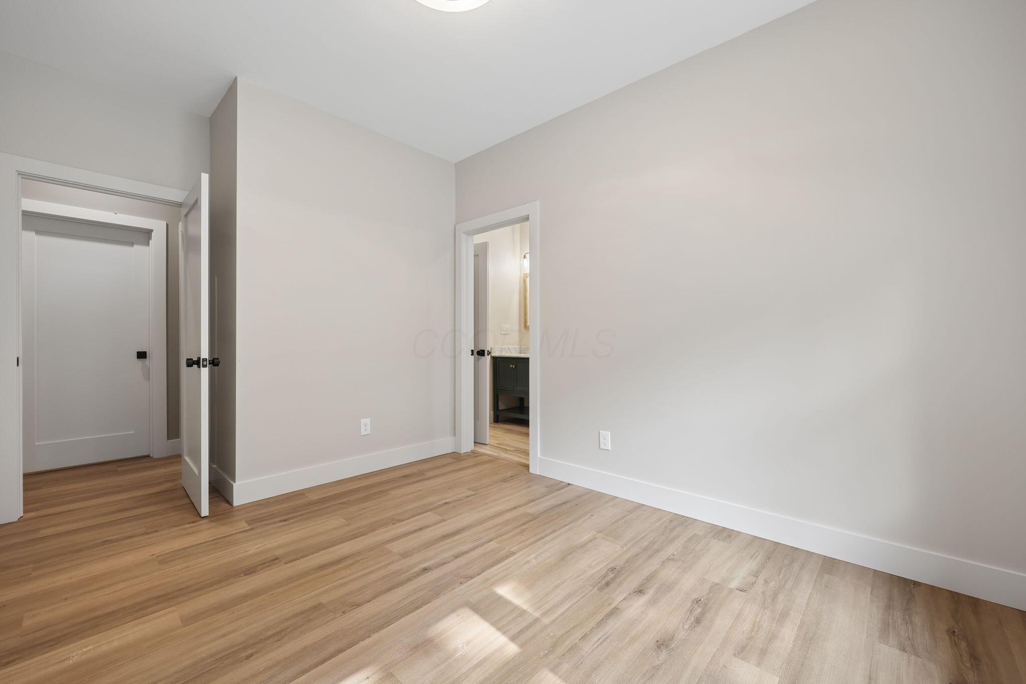706 Berry Road Property Photo 34