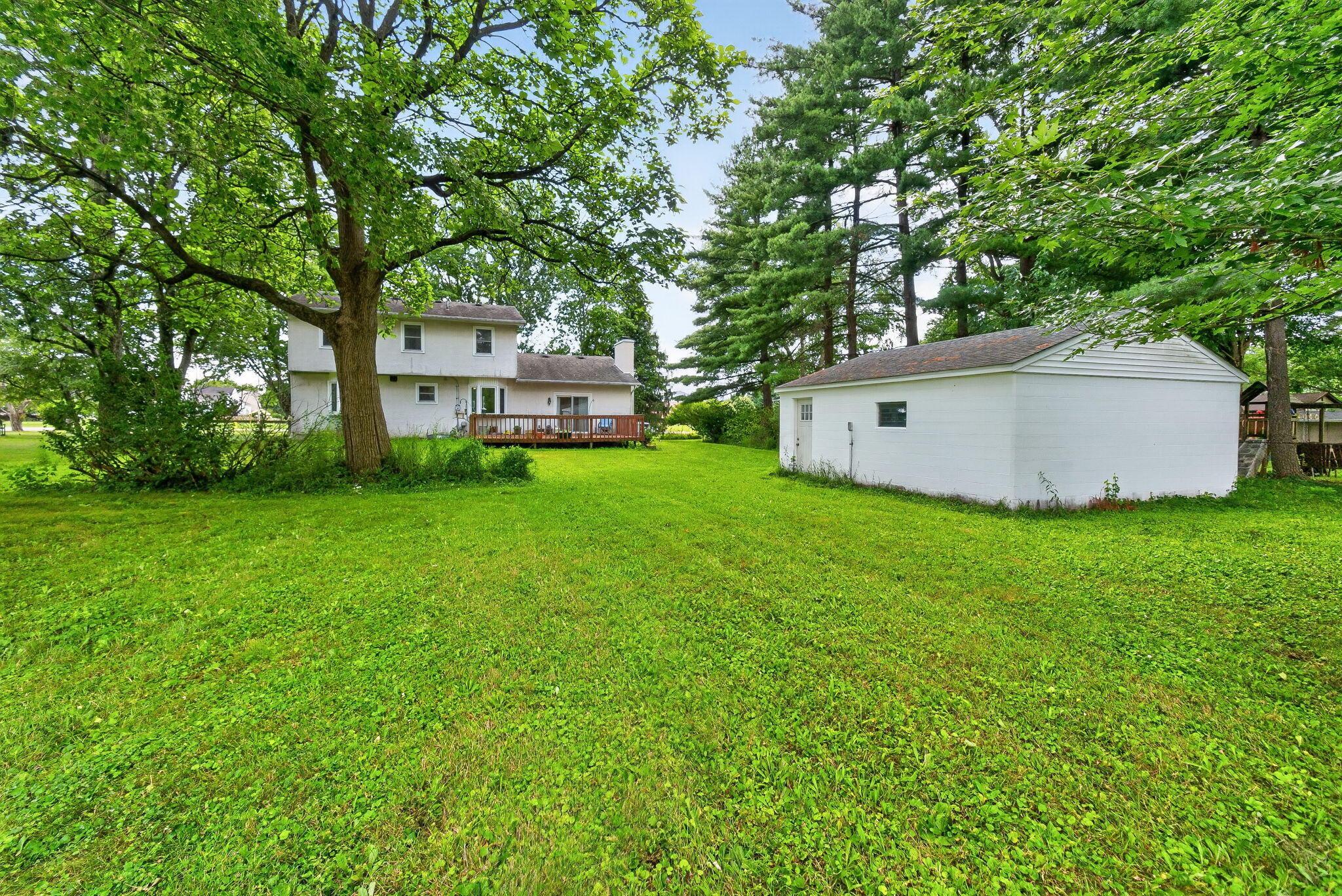 6020 E Walnut Street Property Photo 12