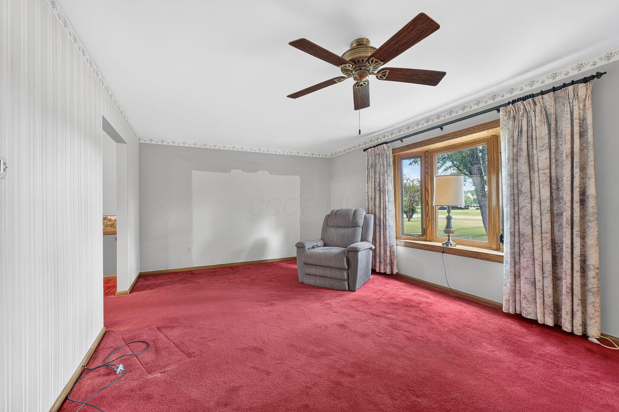 6020 E Walnut Street Property Photo 22