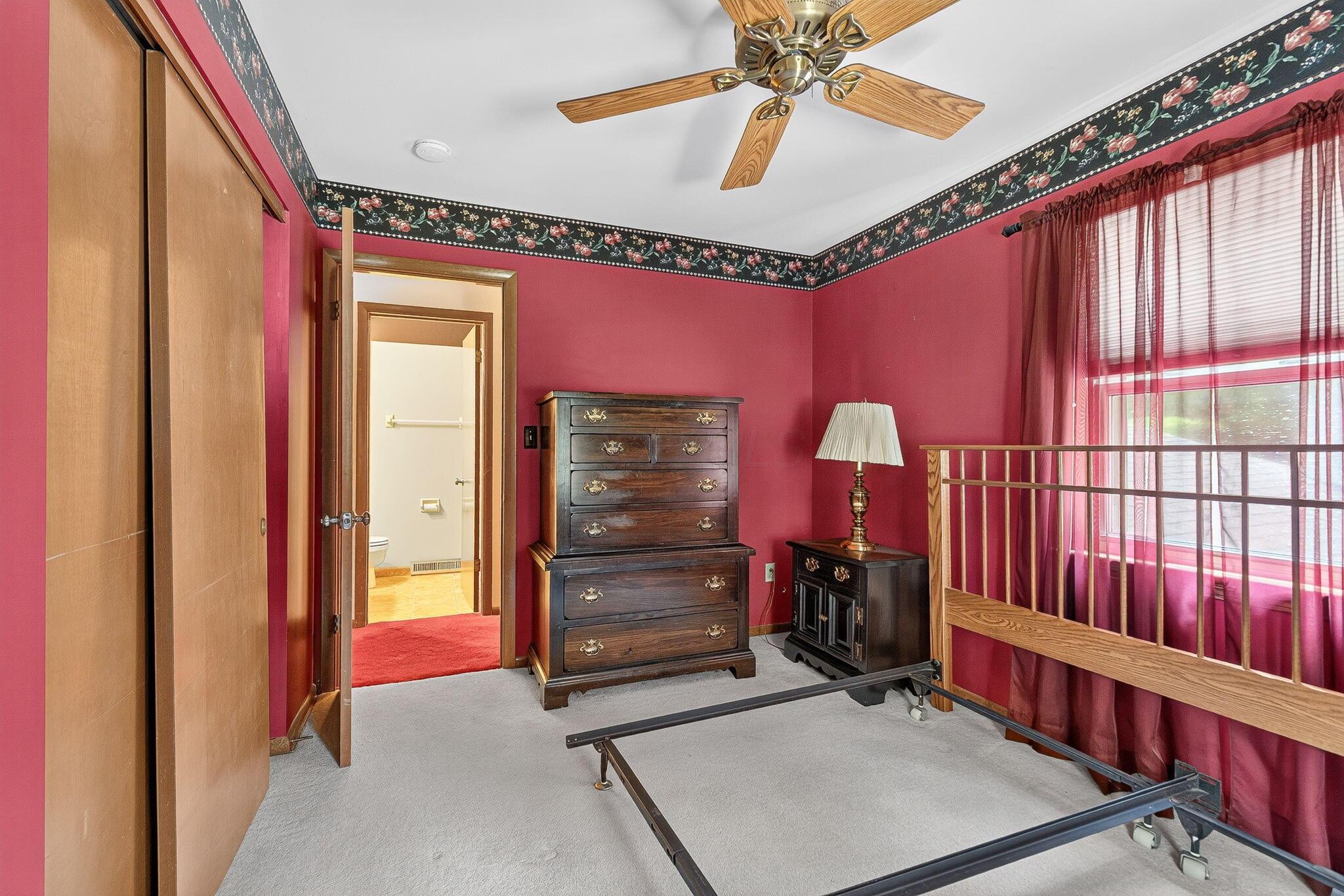 6020 E Walnut Street Property Photo 40