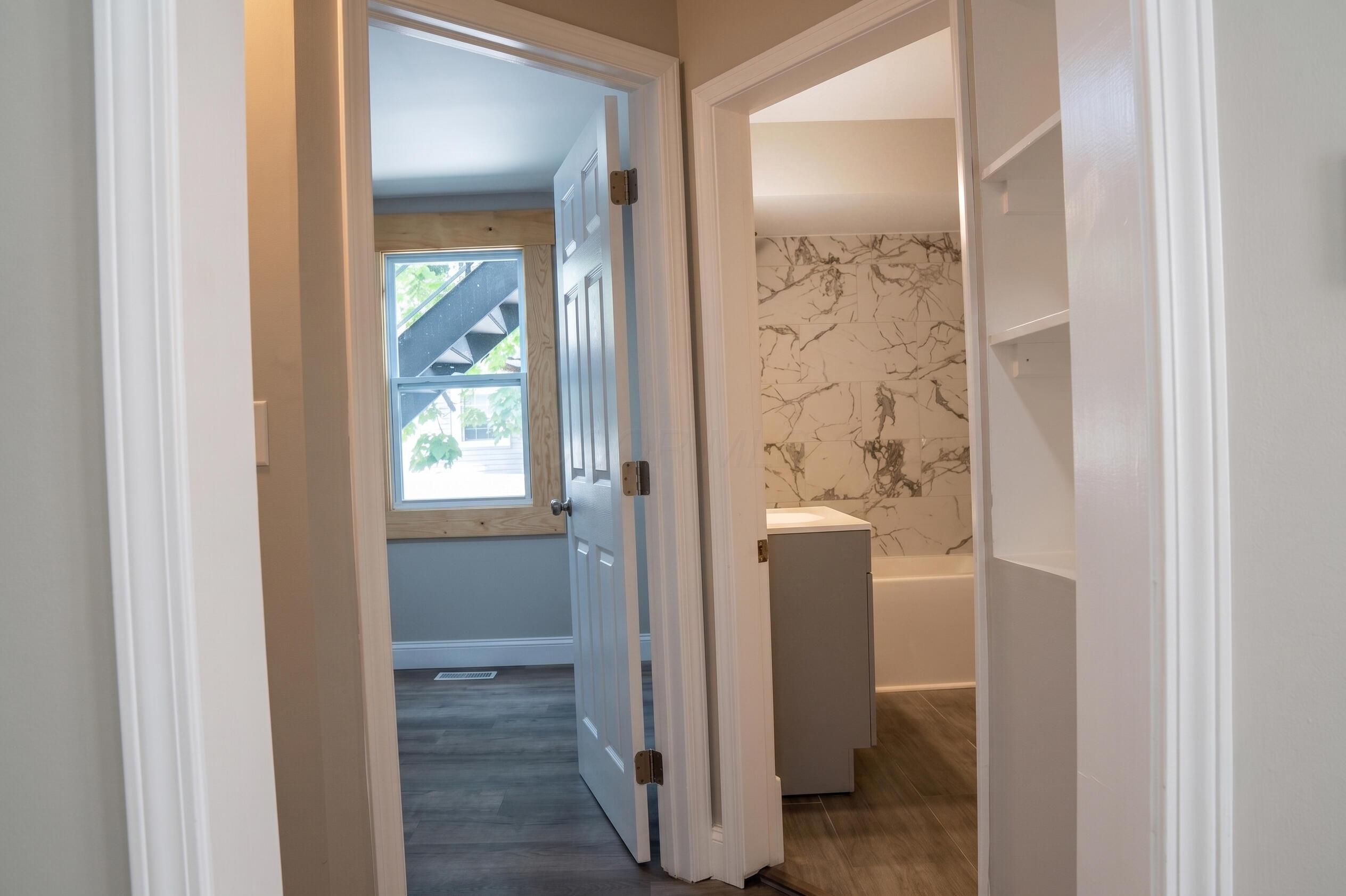 1052 Forest Avenue Property Photo 17