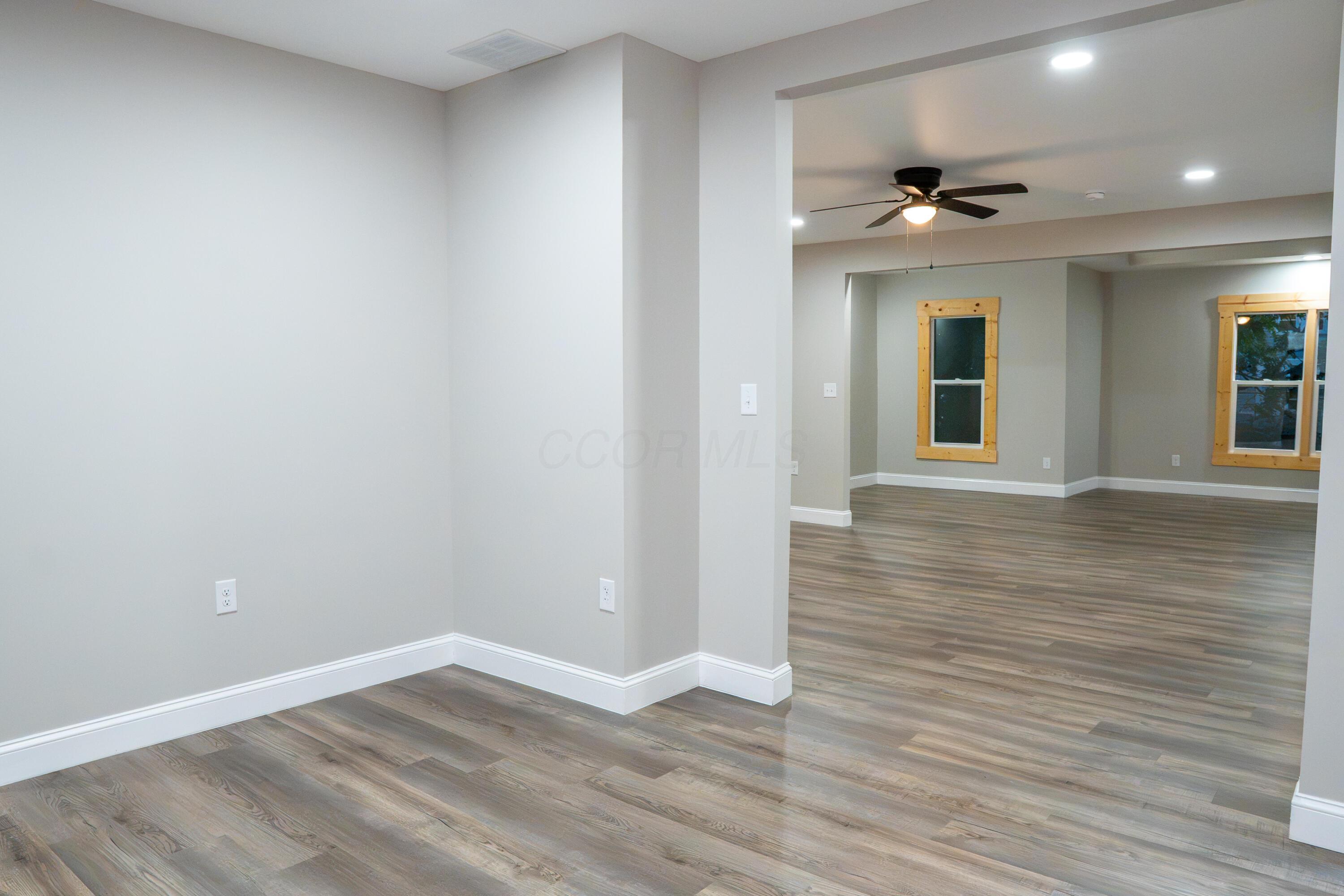 1052 Forest Avenue Property Photo 32