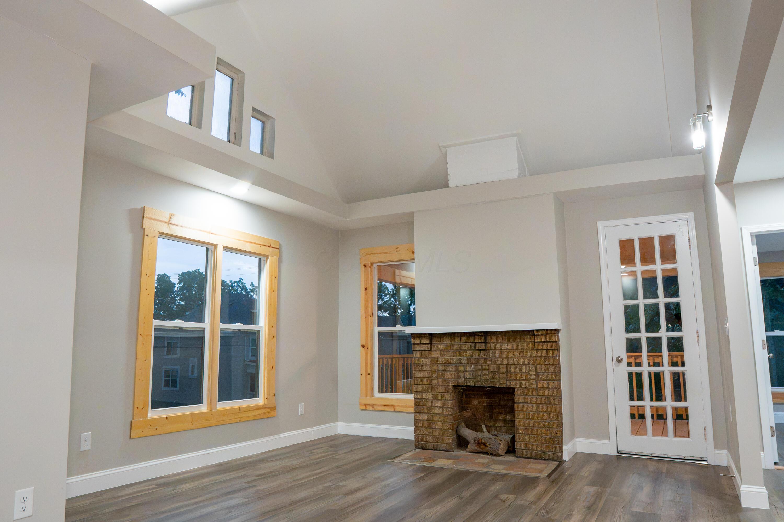 1052 Forest Avenue Property Photo 33