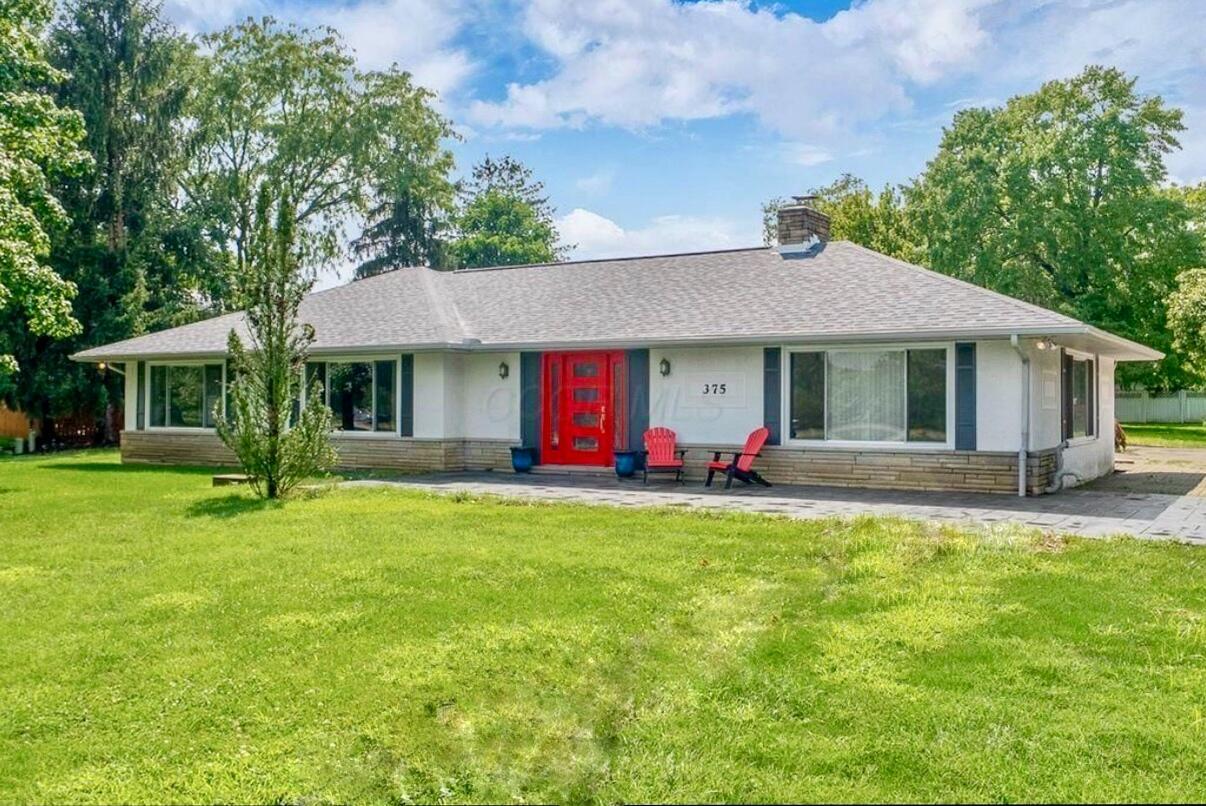 375 S Sunbury Road Property Photo 1