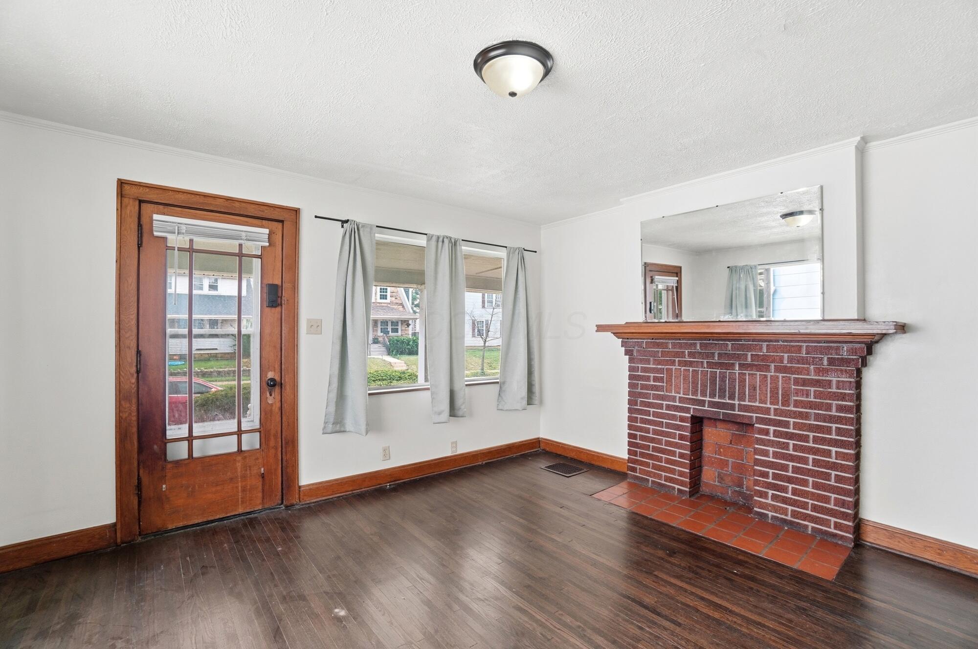 226027642 Property Photo 10