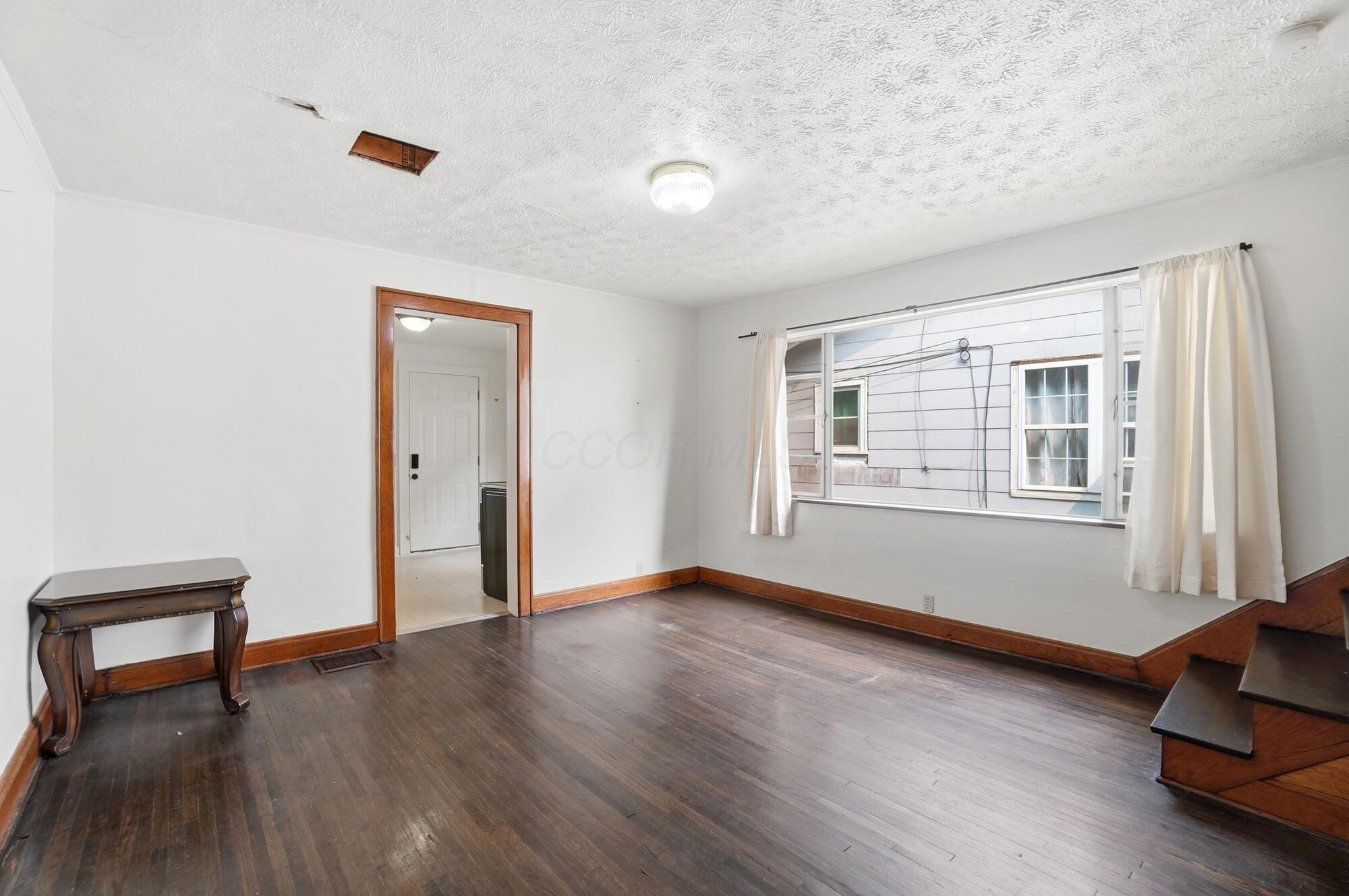 226027642 Property Photo 15